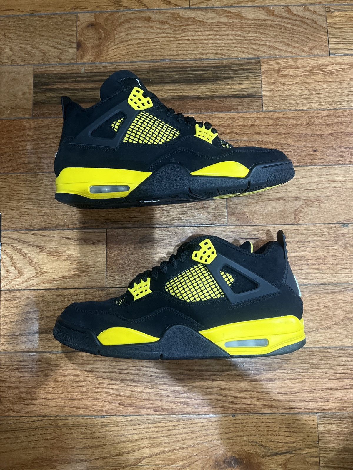 Nike Air jordan yellow thunder 4 Size US 10.5 / EU 43-44 - 6 Thumbnail