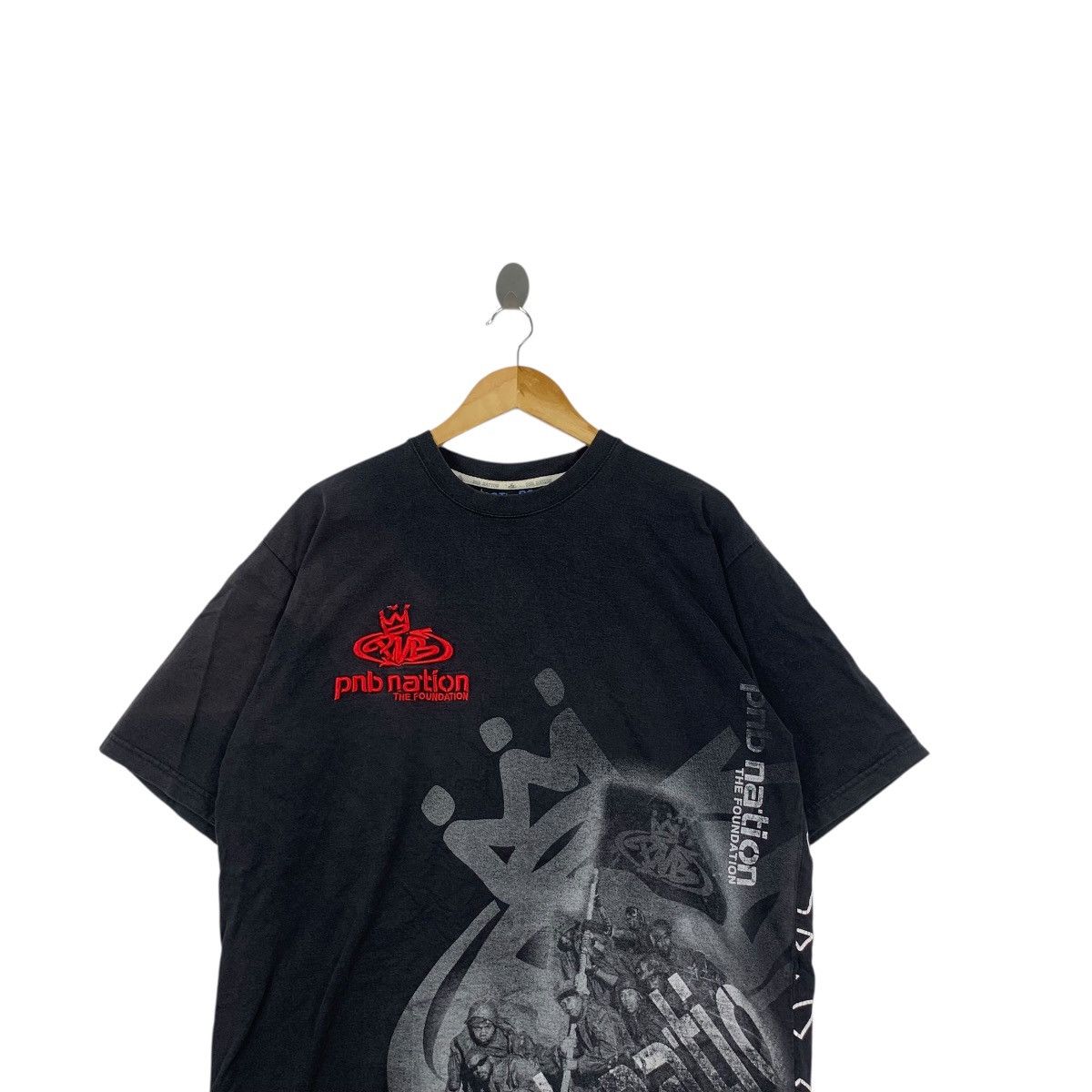Vintage PNB NATION THE FOUNDATION Hip Hop Rap Thrashed Tee Shirt Top Size US XL / EU 56 / 4 - 2 Thumbnail