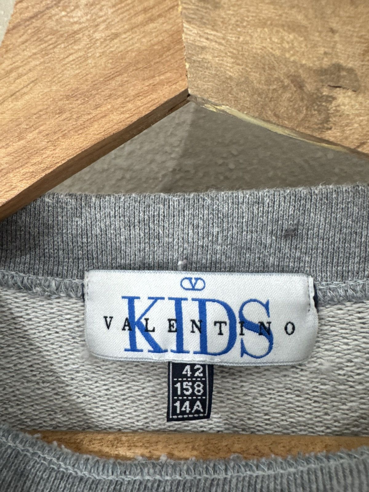Valentino Vintage Valentino Kids Garavani Sweatshirt Crewneck Size US XS / EU 42 / 0 - 3 Thumbnail