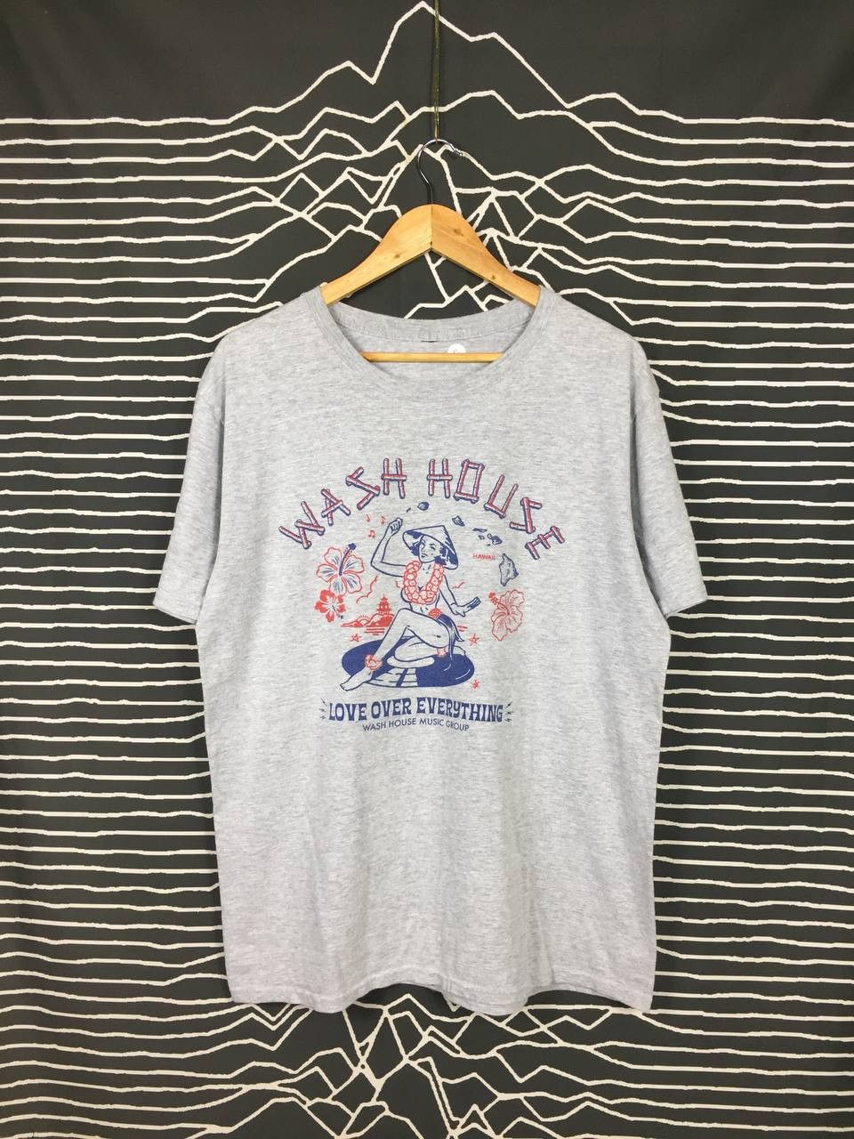Band Tees × Vintage Wash House Music Group Record Label Love Over Everything Tee Size US L / EU 52-54 / 3 - 1 Thumbnail