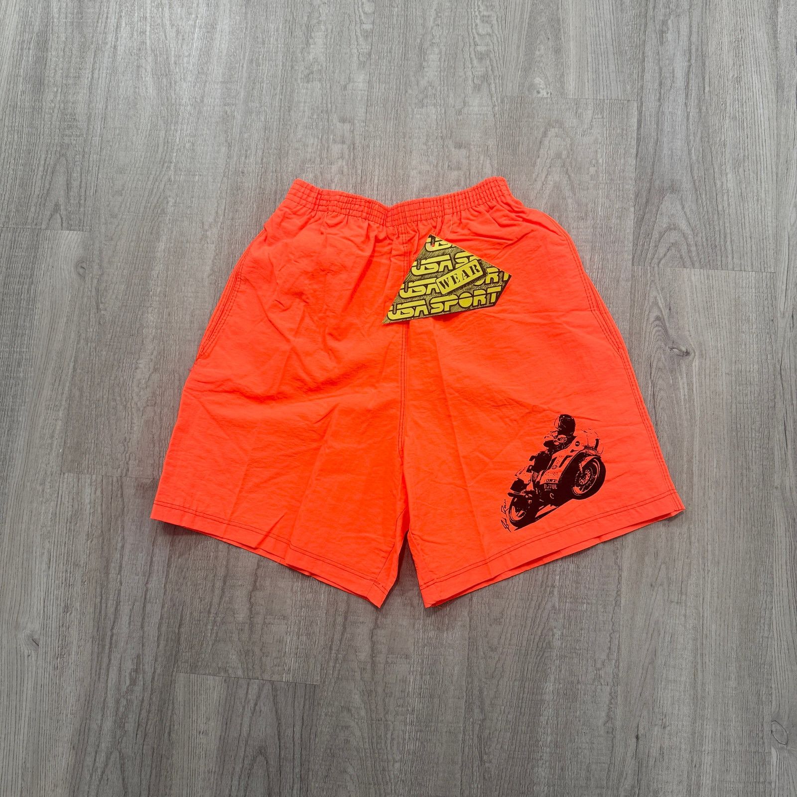 Vintage NEW Vintage USA Sport Surf Shorts Men Small Orange 80s Size US 26 / EU 42 - 1 Thumbnail