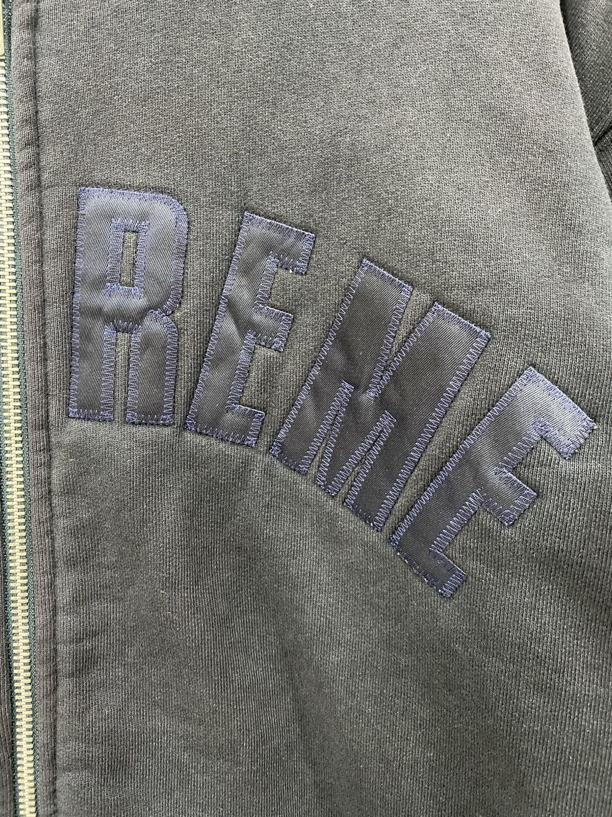 Supreme Vintage 90s Distressed Supreme thermal lining Size US L / EU 52-54 / 3 - 6 Thumbnail