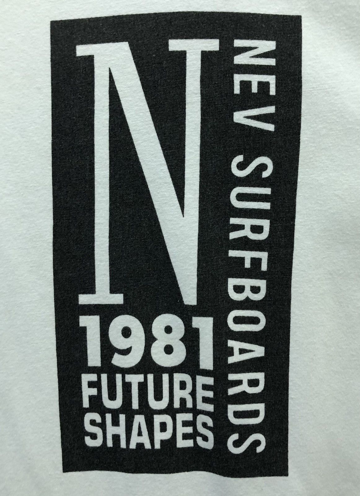 Vintage Vintage NEV Surfboards N 1981 Future Shapes T-Shirt Size US XL / EU 56 / 4 - 3 Thumbnail