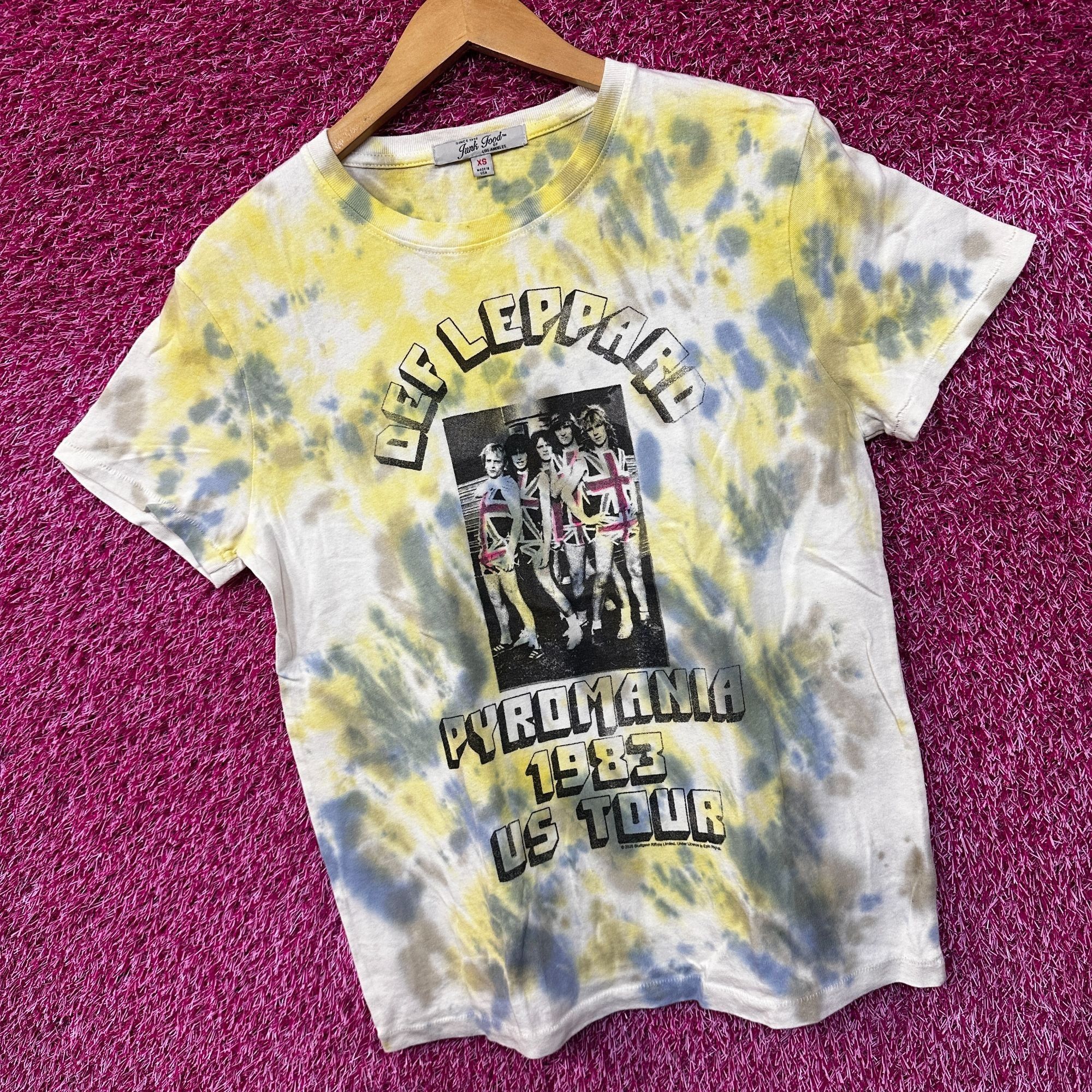 Def Leppard Def Leppard Pyromania 83 US Tour Glam Metal Band Tie Dye XS Size US XS / EU 42 / 0 - 3 Thumbnail