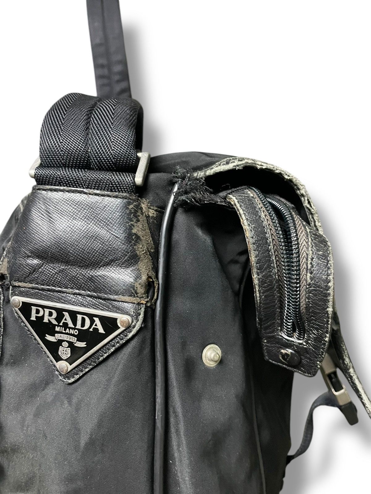 Prada Vintage Prada Tessuto Crossbody Bag (46) Size ONE SIZE - 11 Thumbnail