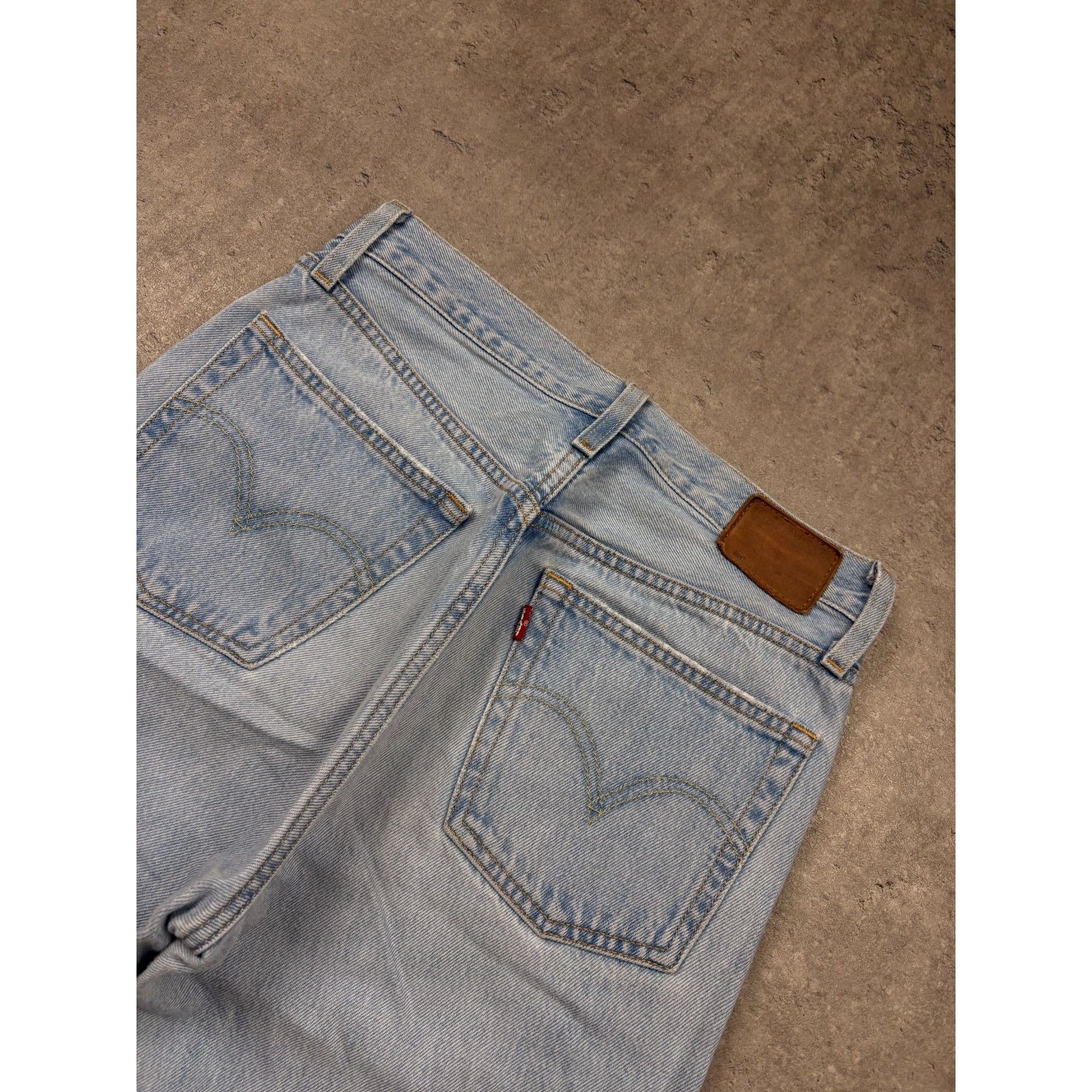 Levi's Levi's 501 Original Women's Jeans - W26 L30 - Light Wash Blu Size 26" / US 2 / IT 38 - 4 Thumbnail