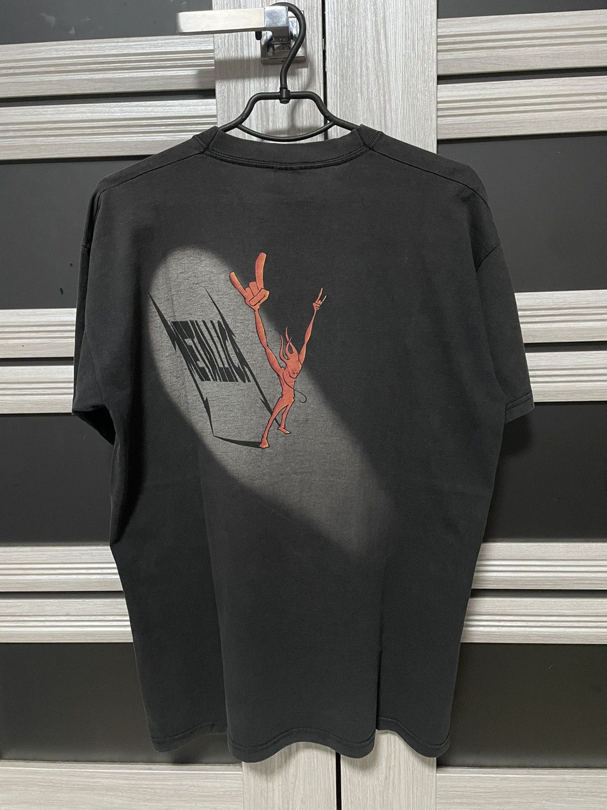Band Tees Vintage 2003 Metallica Devil Horns Shadow Tee Rock T Shirt Size US L / EU 52-54 / 3 - 1 Thumbnail