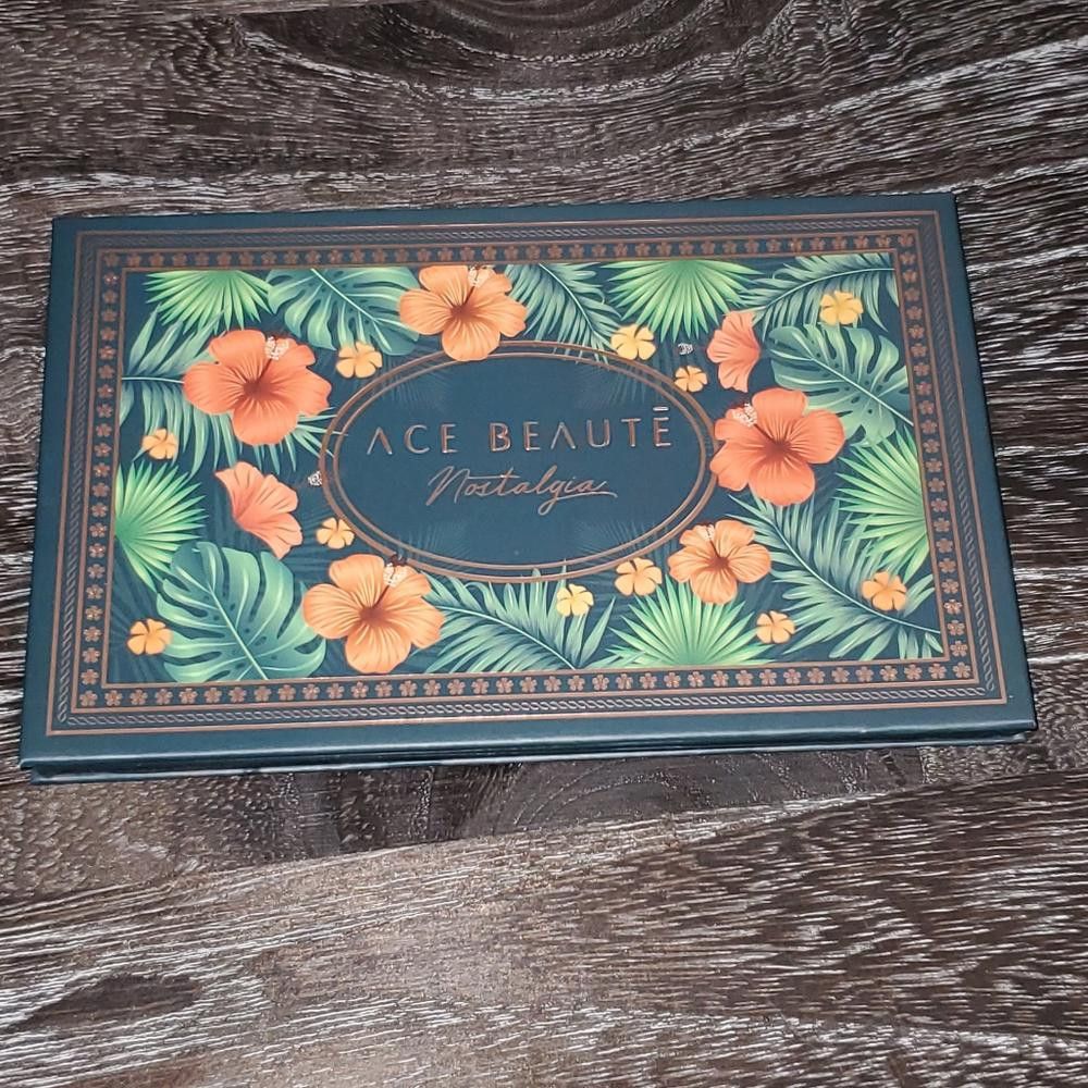 Designer Ace Beaute Nostalgia Palette Size ONE SIZE - 3 Thumbnail