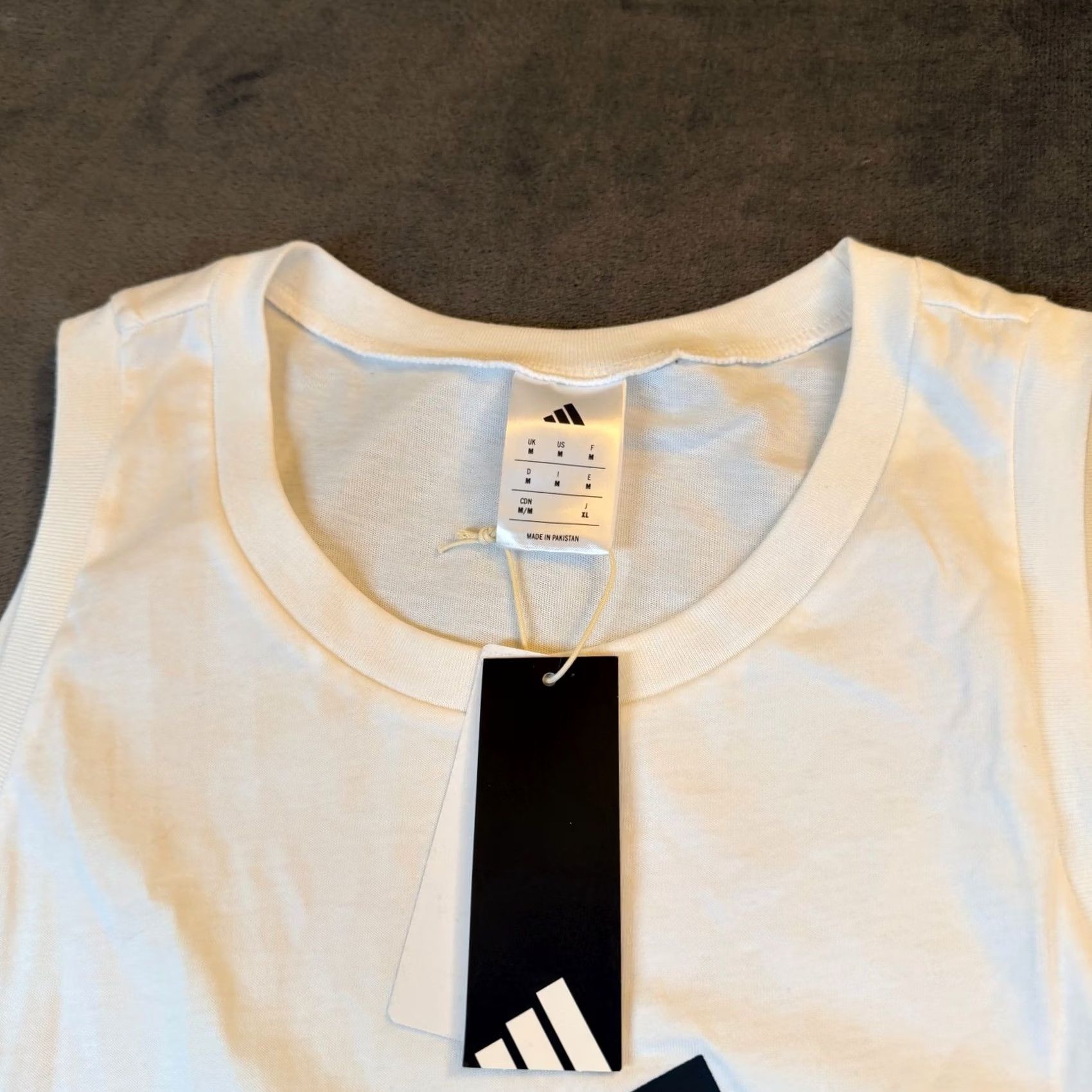 Adidas Adidas Tank Top Sleeveless Athletic White Black Mens M Graphic Print Logo Crew Neck Gym Training NWT Size US M / EU 48-50 / 2 - 2 Thumbnail