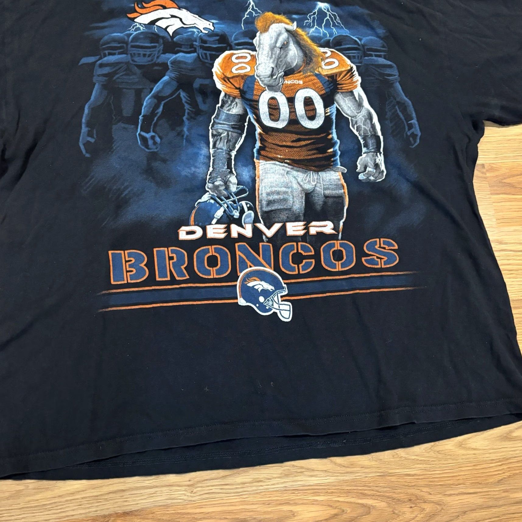 NFL VINTAGE 90s Broncos NFL Denver Broncos Player Graphic Horse Black T-Shirt Men’s 2XL Size US XXL / EU 58 / 5 - 4 Thumbnail