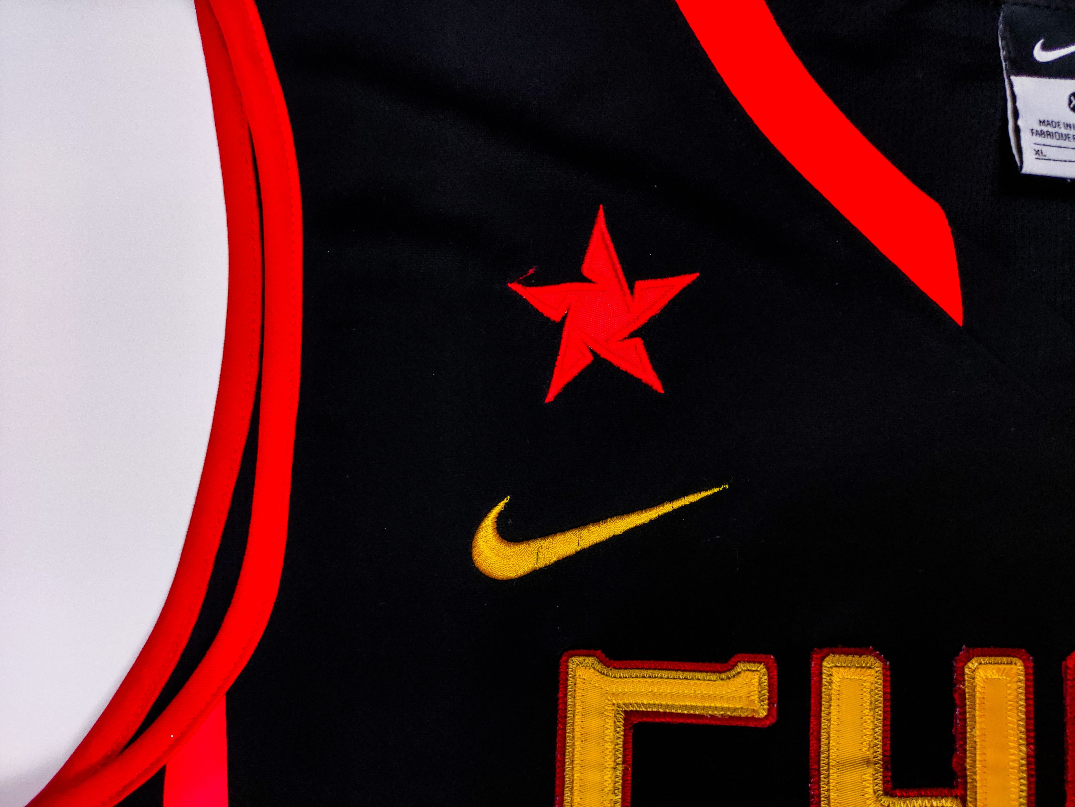 Nike Yi J.L. #11 China Basketball Yi Jianlian Jersey Shirt Kit Size US XL / EU 56 / 4 - 13 Thumbnail
