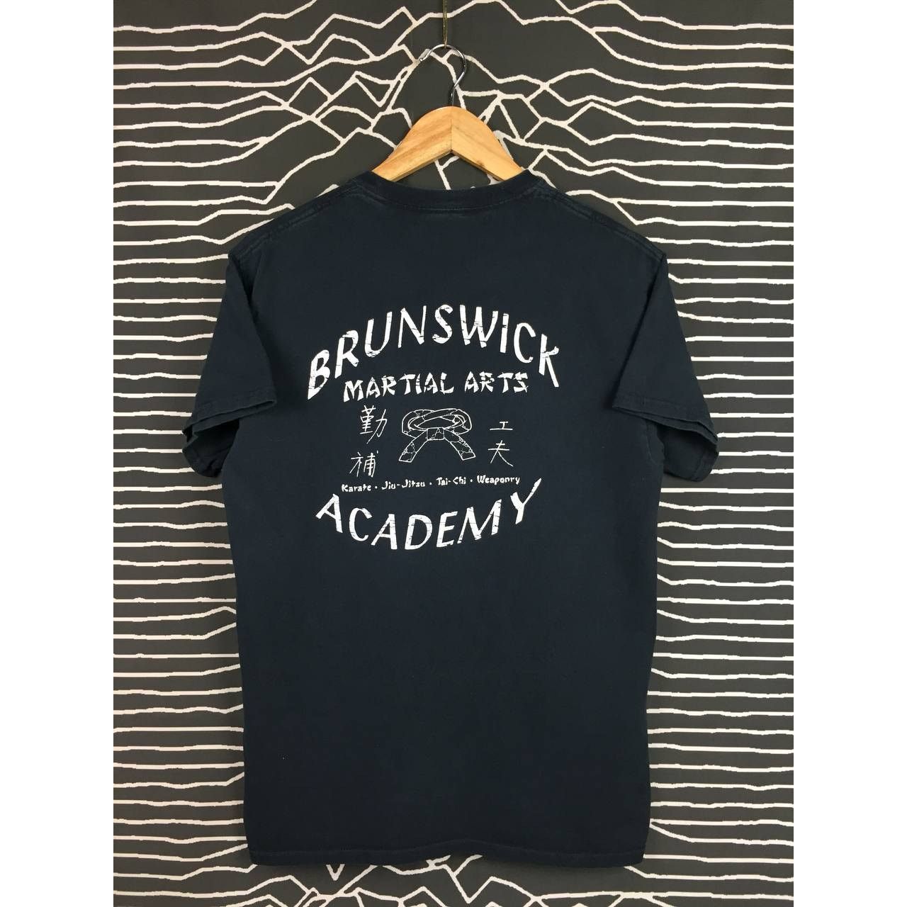 Vintage Brunswick Martial Arts Academy Karate Jiu Jitsu Tai Chi Tee Size US M / EU 48-50 / 2 - 1 Thumbnail
