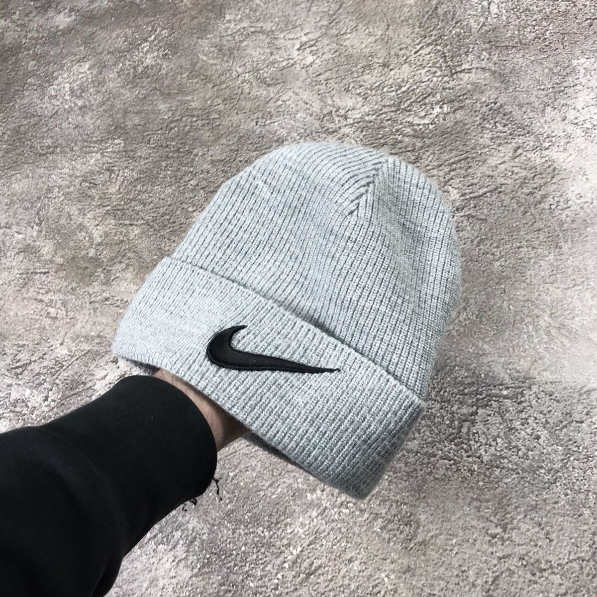 Vintage Vintage 90s Nike Swoosh Beanie Streetwear Grey Sun Faded OS Size ONE SIZE - 2 Thumbnail