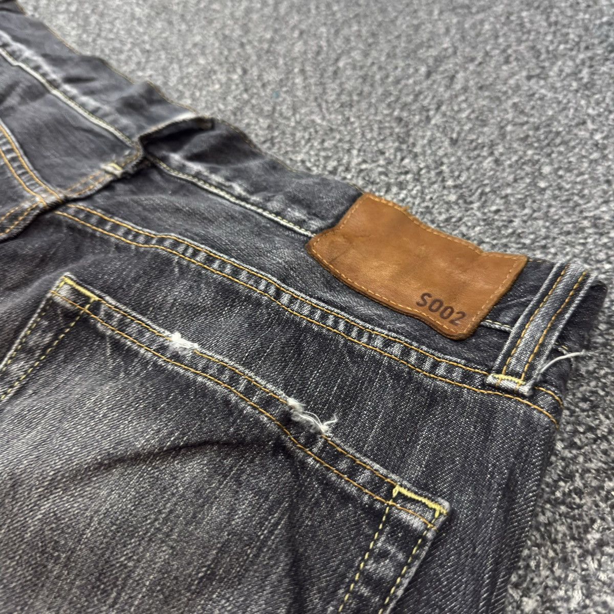 Undercover × Uniqlo 🔥 Vintage 90s Japanese Uniqlo S002 UJ Distressed Black Faded Size US 34 / EU 50 - 8 Thumbnail