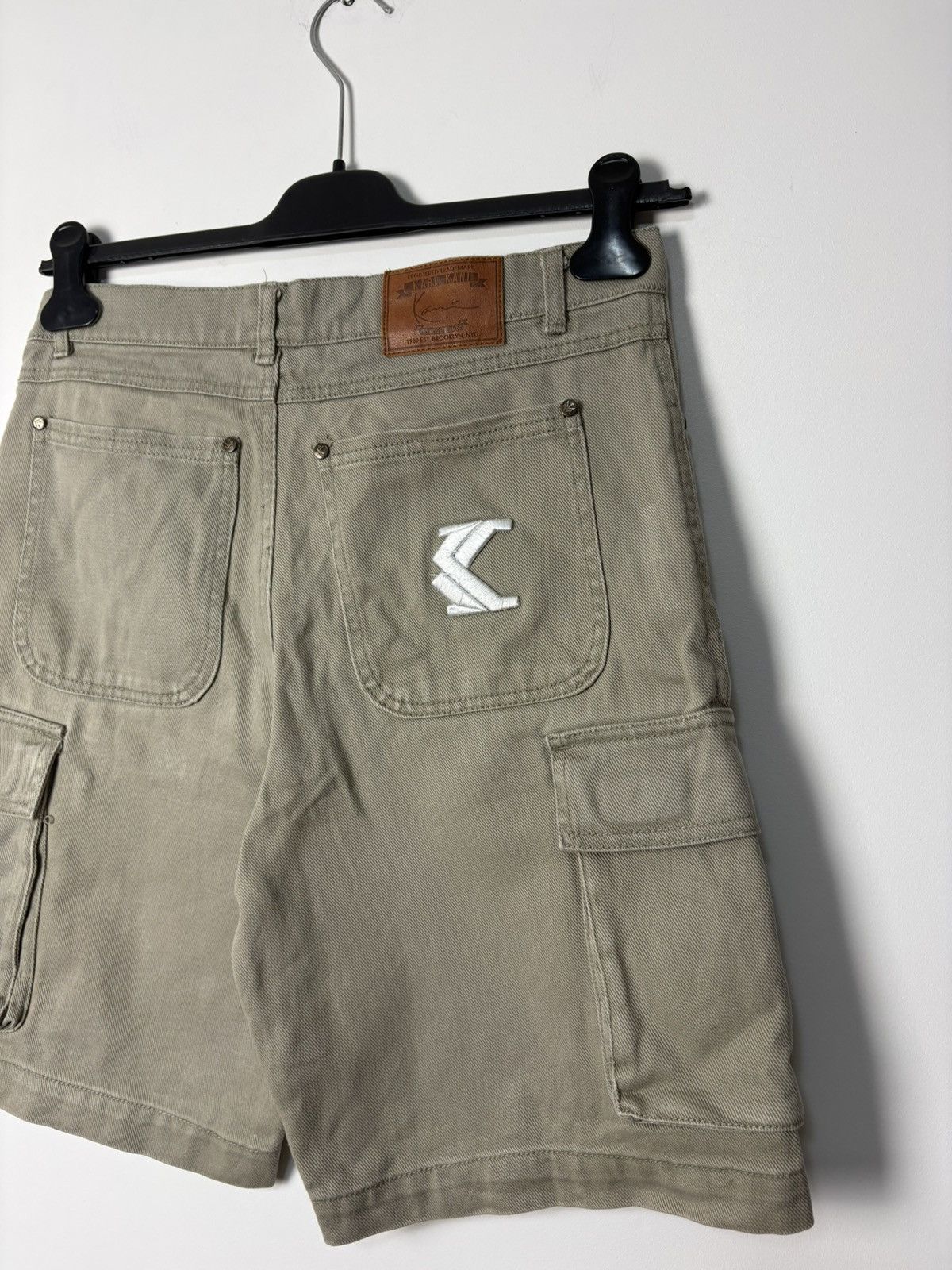 Karl Kani Karl Kani Cargo Logo shorts Y2K Streetwear Style Size US 30 / EU 46 - 7 Thumbnail