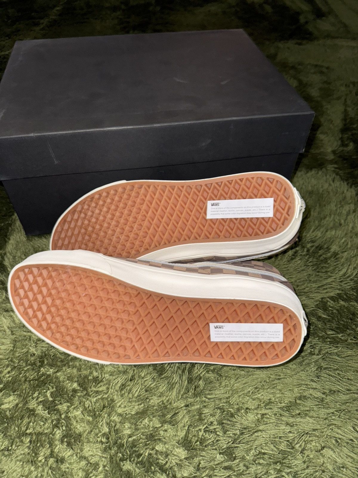 Vans [US 9] Vans Vault Skate Mid Sample Brown Checkerboard Size US 9 / EU 42 - 8 Thumbnail