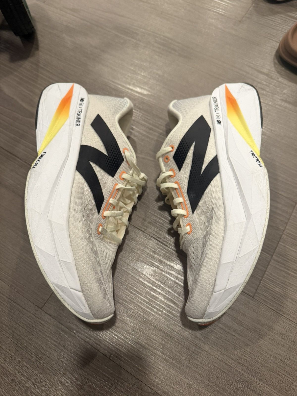 New Balance MEN'S US M12 - NEW BALANCE FUELCELL SUPERCOMP TRAINER V3 Size US 12 / EU 45 - 6 Thumbnail