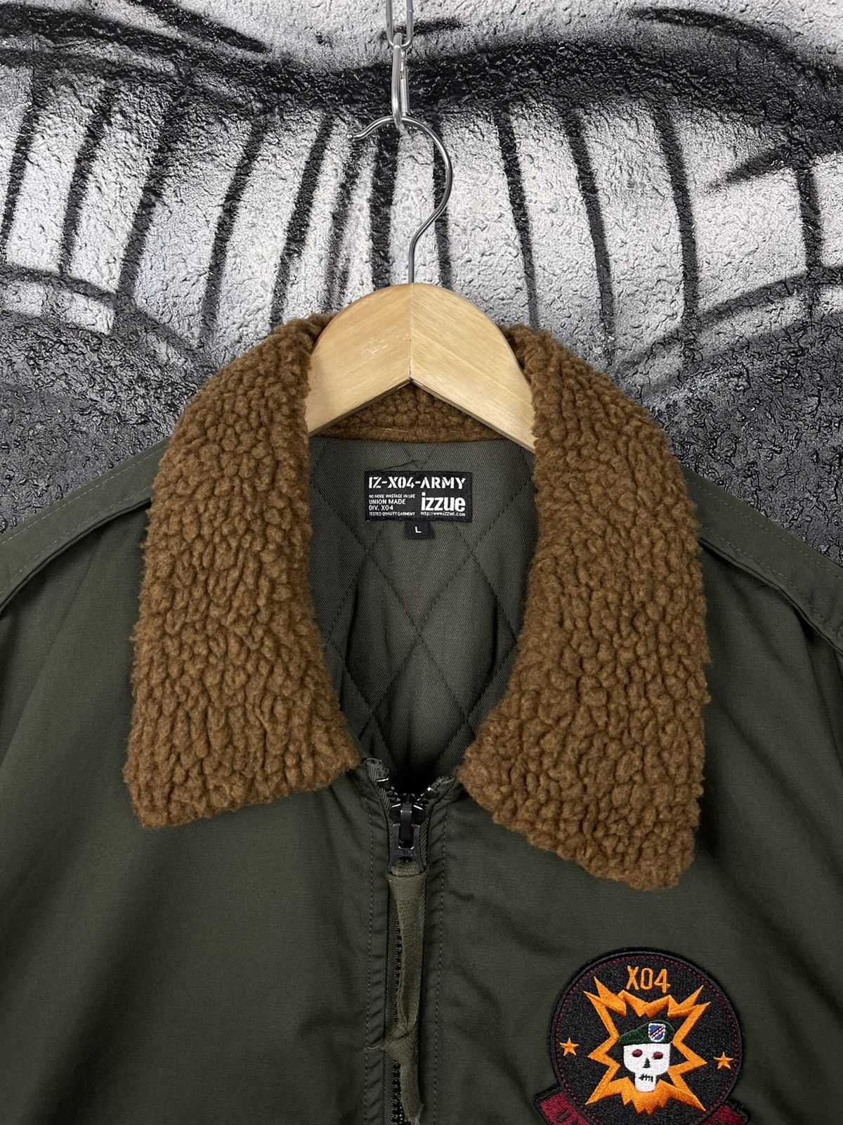 izzue Izzue X04 Army Patched Aviator Bomber Jacket Men’s Size L Size US L / EU 52-54 / 3 - 7 Thumbnail