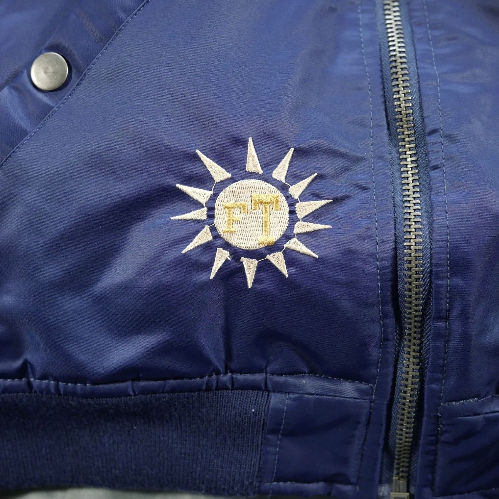 Vintage VINTAGE Flight Tigers Jacket Mens M Blue P-98 Warhawk Bomber 90s Embroidered Jacket Size US M / EU 48-50 / 2 - 3 Thumbnail