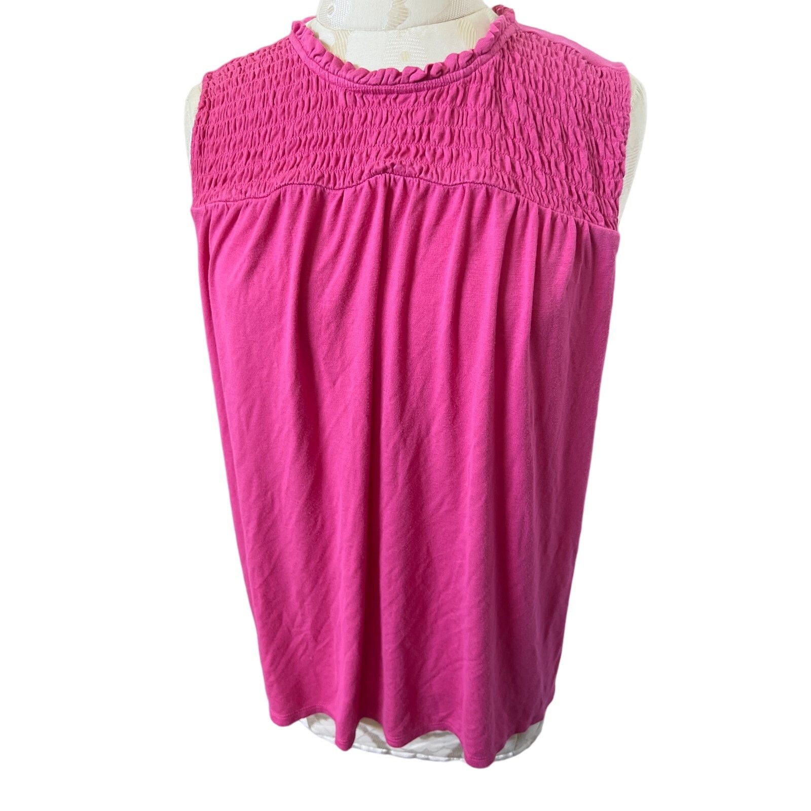 Croft & Barrow Croft & Borrow Smocked Crewneck Tank Top XL Size XL / US 12-14 / IT 48-50 - 1 Thumbnail