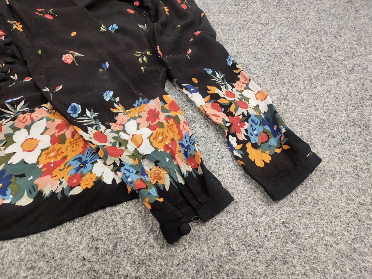 Sezane Sezane Paris design Flowers Pattern Viskoze Blouse Cardigan Size XS / US 0-2 / IT 36-38 - 13 Thumbnail