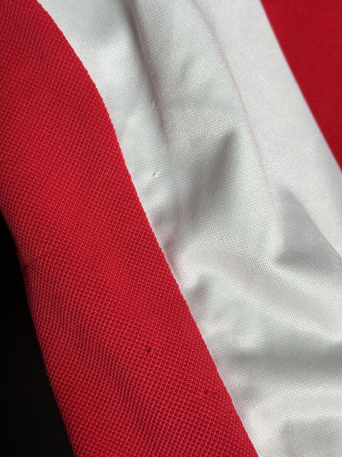Other Southampton 06/08 Home Football Jersey Size US XL / EU 56 / 4 - 6 Thumbnail