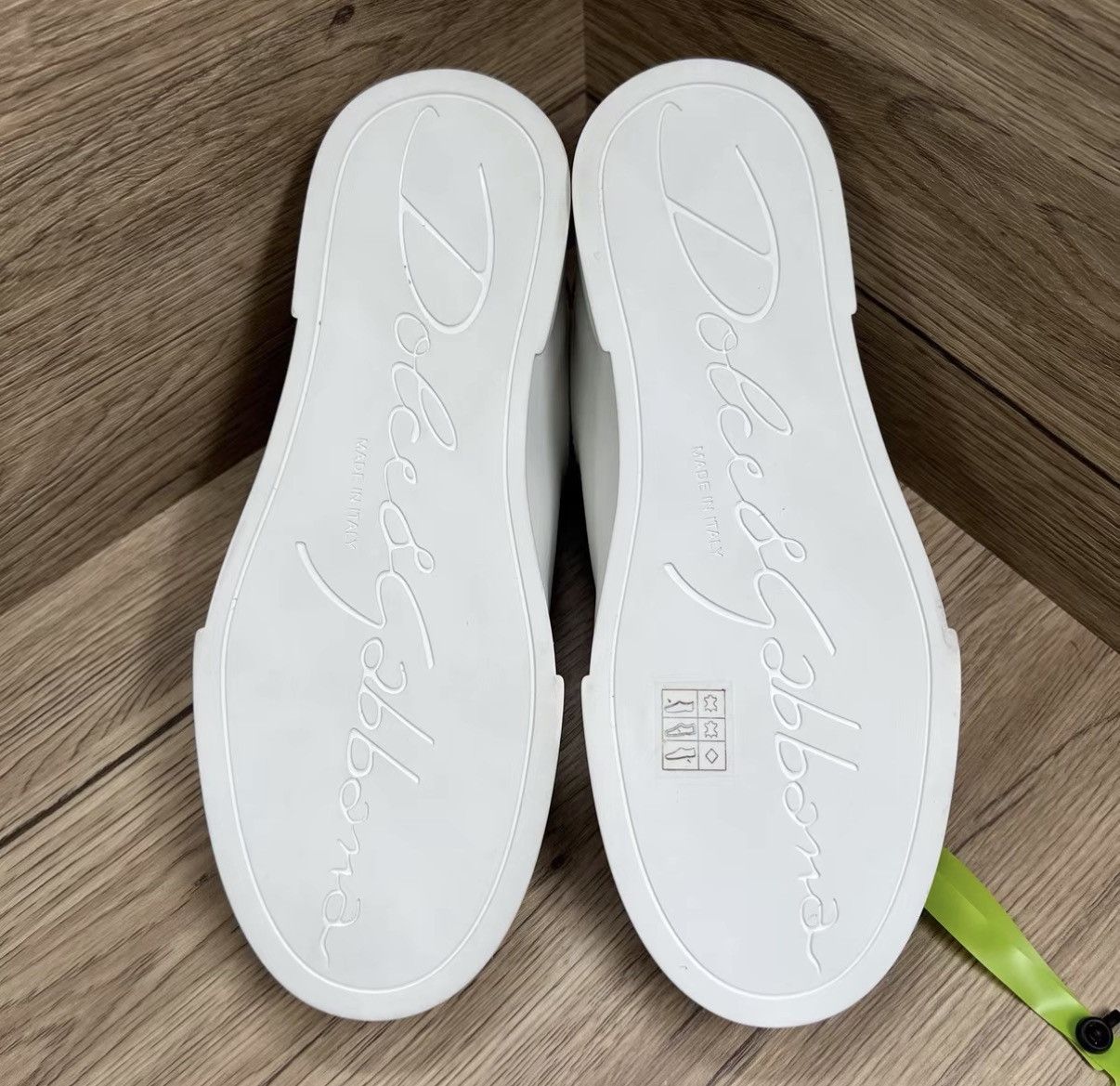 Dolce & Gabbana Dolce & Gabbana Pink-tail Pearl White Sneakers J41 Size US 7.5 / IT 37.5 - 5 Thumbnail