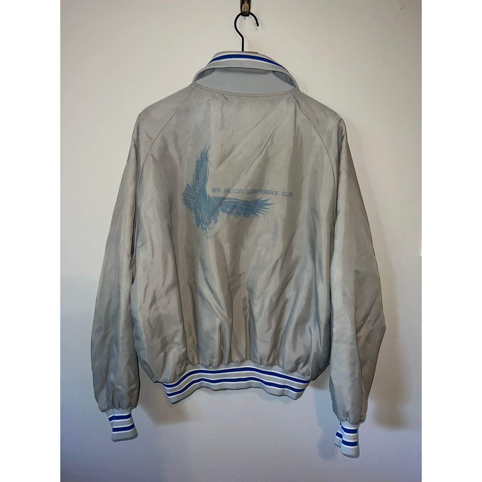 Vintage Vintage Air Force Bomber Jacket Falcon Quarterback AFA 80s L Size US L / EU 52-54 / 3 - 1 Thumbnail