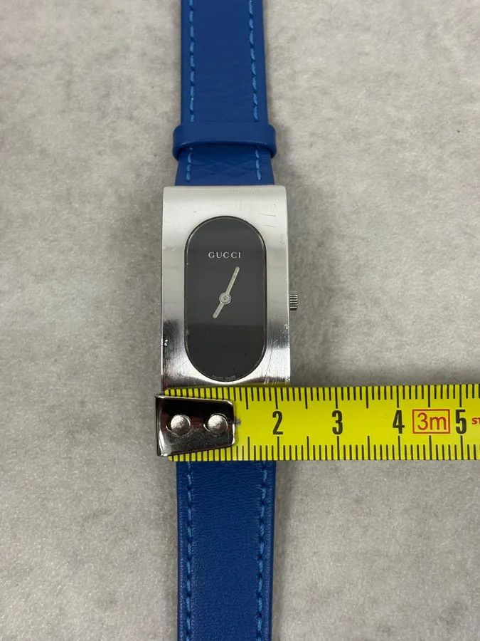 Gucci 2000s Gucci Minimalist Rectangular Leather Watch Size ONE SIZE - 9 Thumbnail