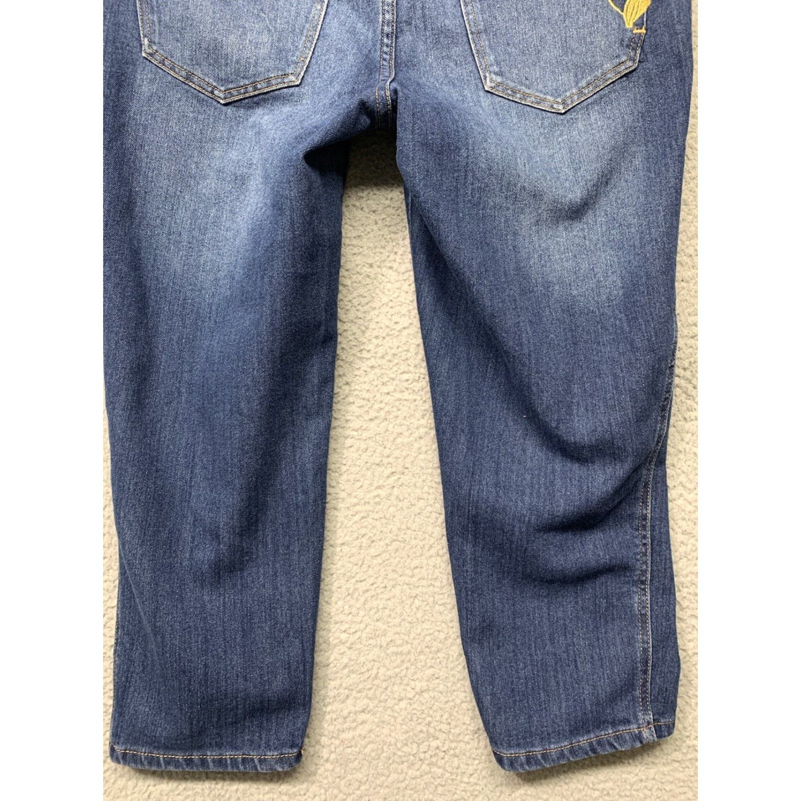 Vintage Phat Fashions Denim Capris Women’s Size 11 Blue Stretch Buckles Silver Label Capris Women’s Size 11 Blue Stretch Buckles Silver Label Size ONE SIZE - 6 Thumbnail