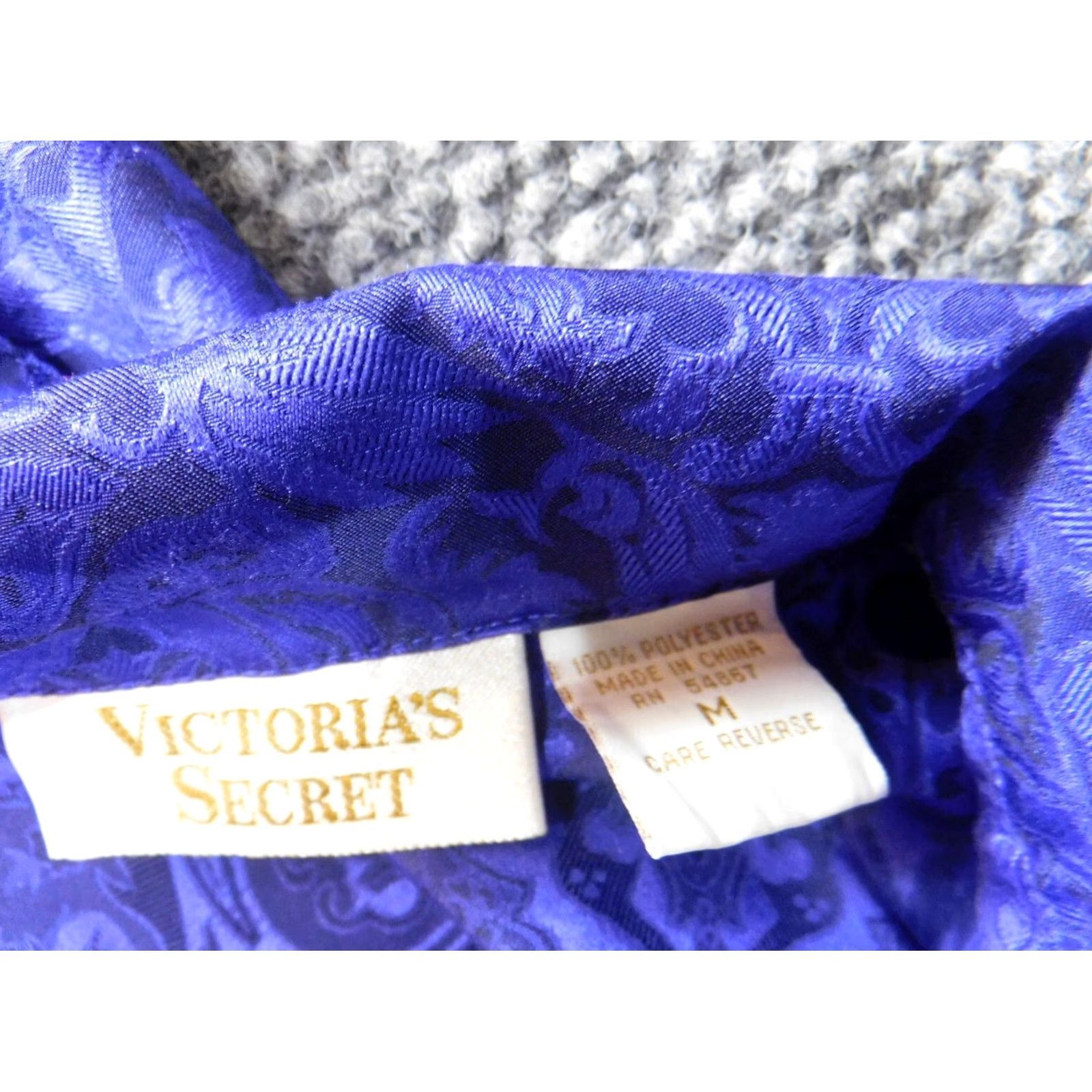 Victoria's Secret Victoria's Secret Pajama Top Womens M Velvet Floral Purple Long Sleeve Camisole Style Cartoon Size M / US 6-8 / IT 42-44 - 7 Thumbnail