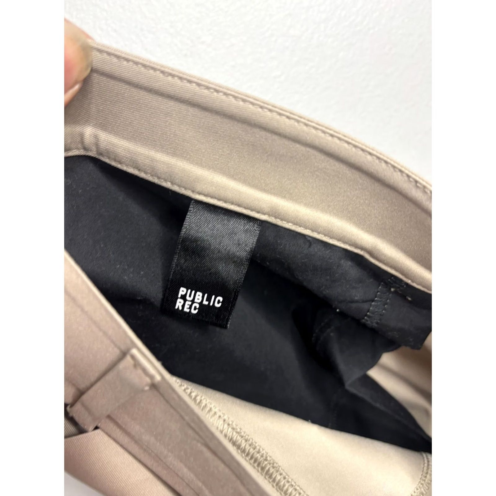 Vintage Public Rec Pants Mens 36x32 Beige Chino 5 Pocket Casual Golf Travel Flat Front Size US 36 / EU 52 - 6 Thumbnail