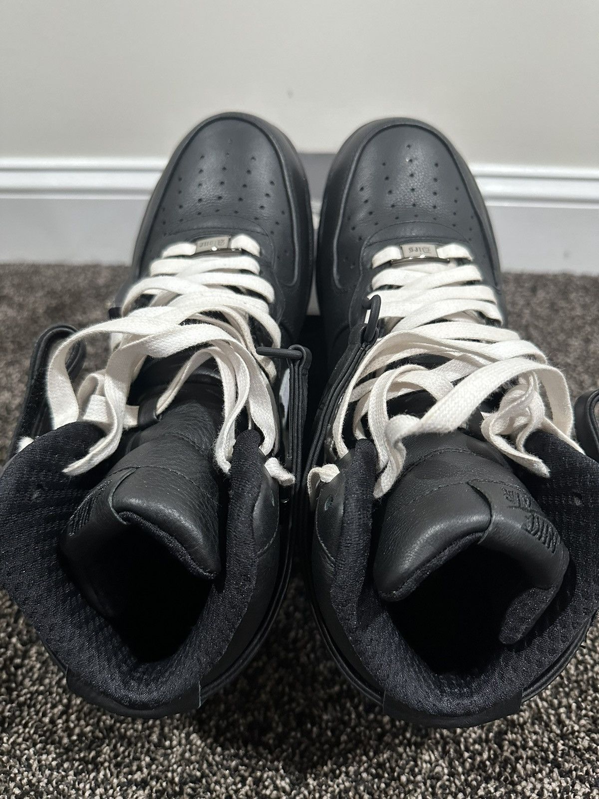 Nike × Vlone Vlone x Nike Air Force 1 High Black London Sample Sneaker Size US 10 / EU 43 - 10 Thumbnail