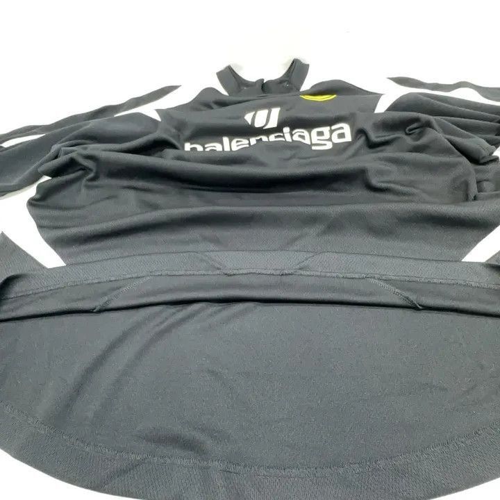 Balenciaga Balenciaga Black Graphic Short-Sleeve Football Shirt 0079-2 Size US L / EU 52-54 / 3 - 6 Thumbnail