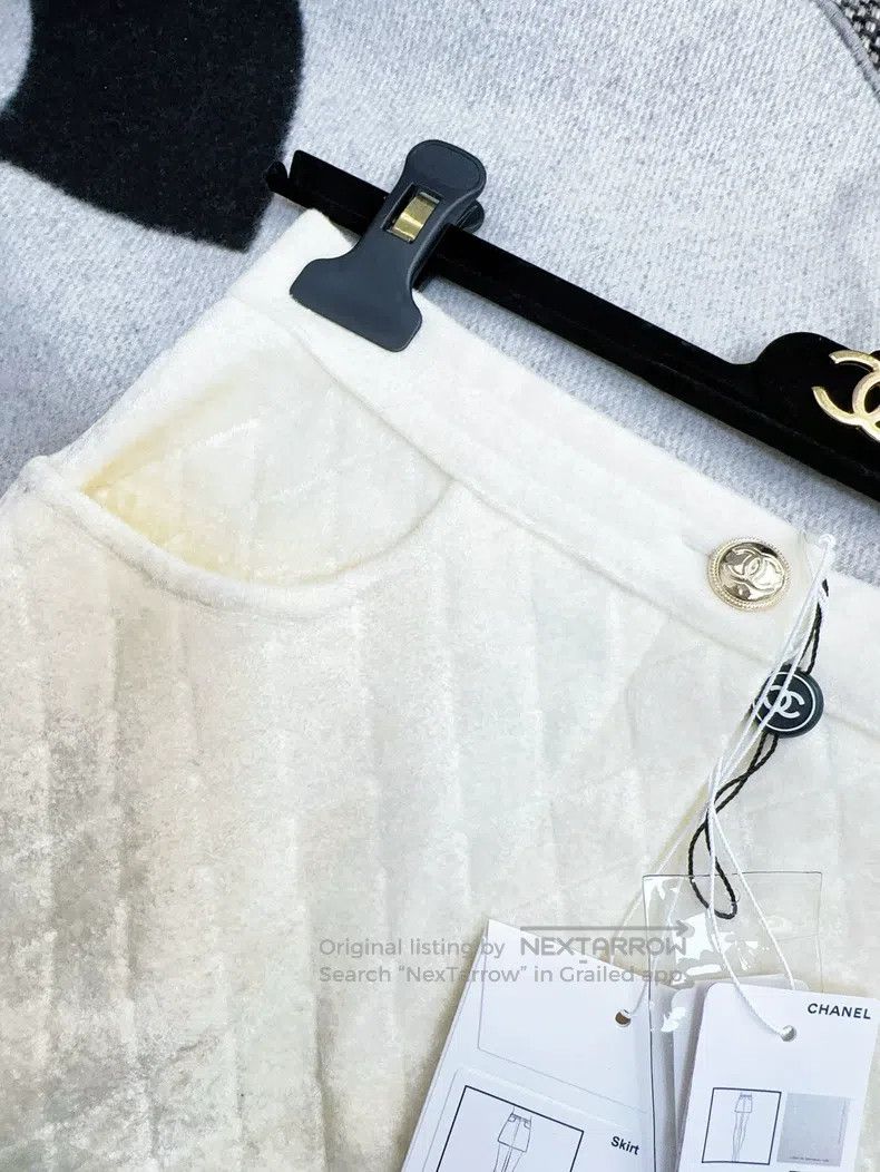 Chanel Chanel 20k equestrian series beige diamond plaid velvet sk Size 24" / US 00 / IT 34 - 3 Thumbnail