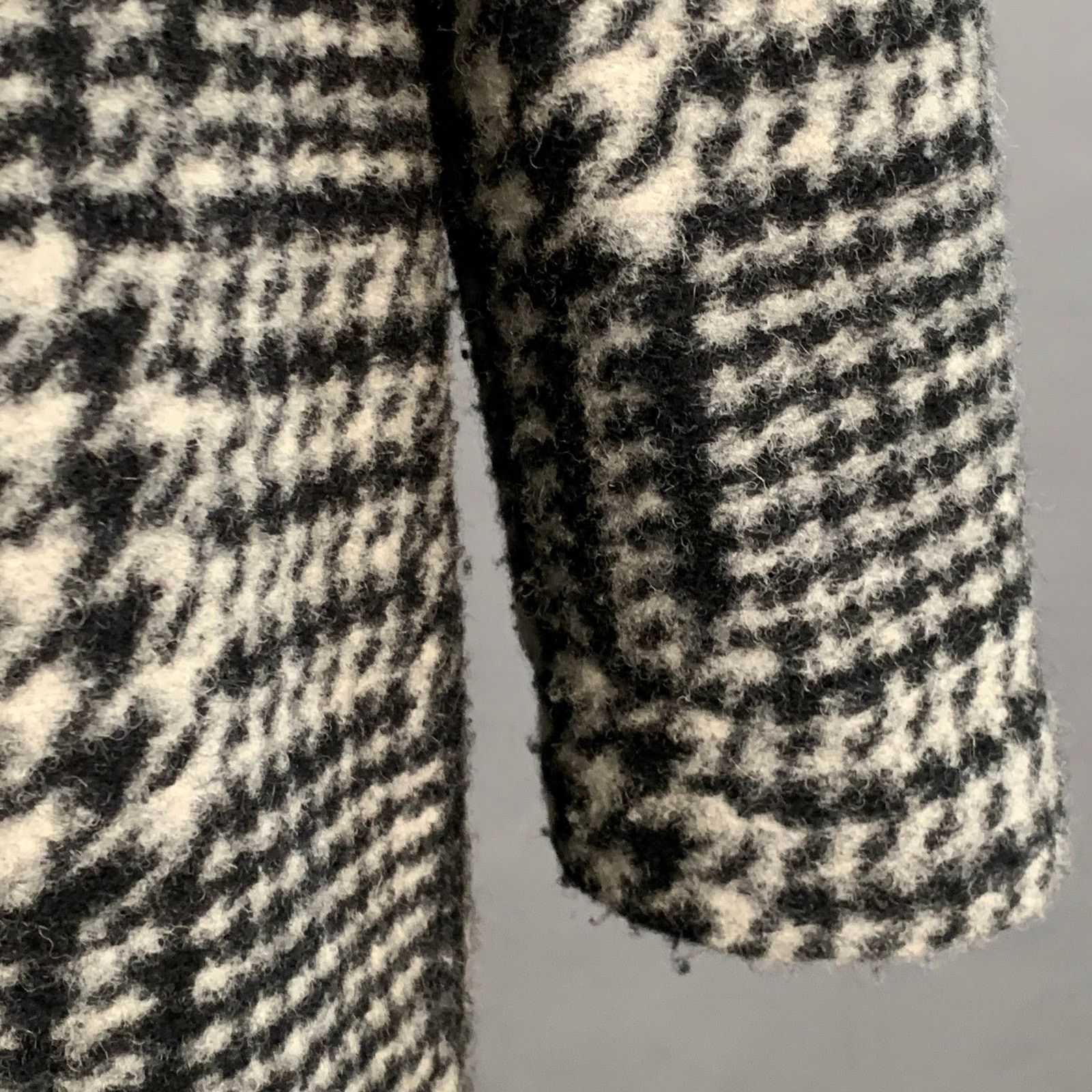 Nanette Lepore Size M Grey Black Wool Blend Houndstooth Collarless Coat Size M / US 6-8 / IT 42-44 - 6 Thumbnail