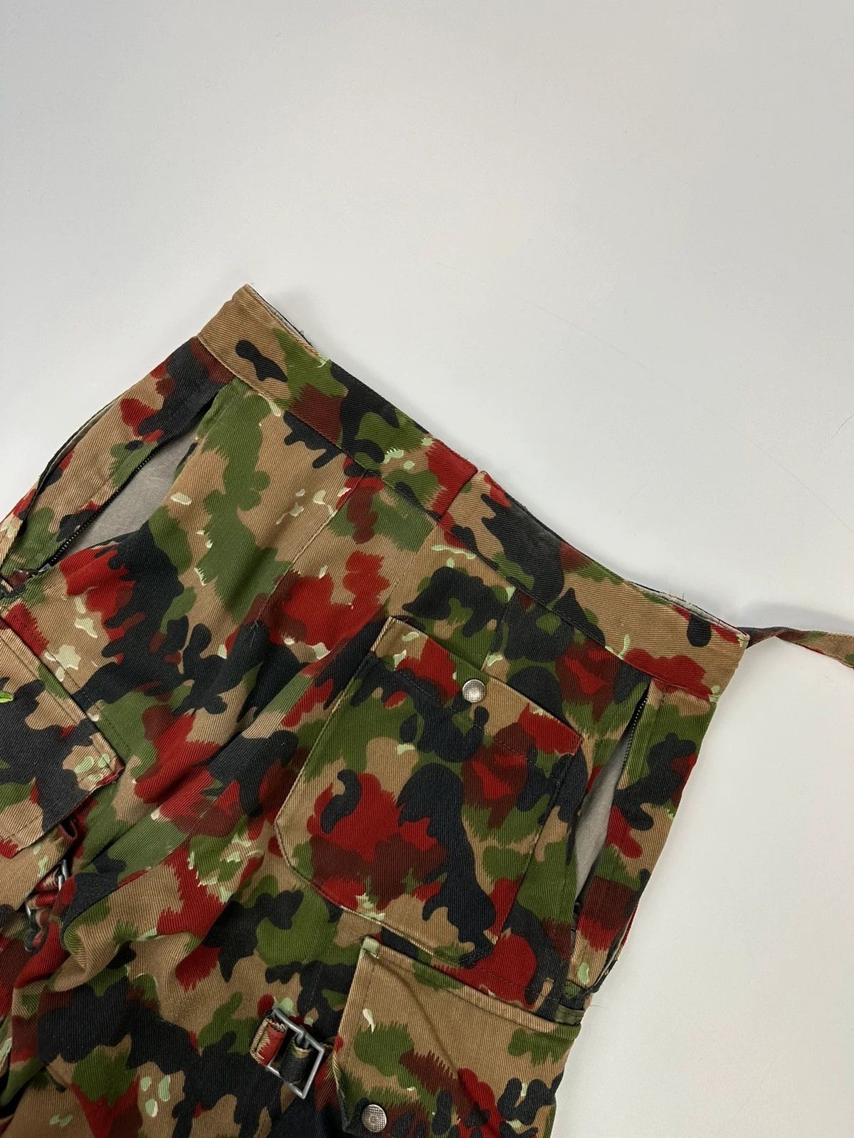 Dolce & Gabbana Dolce & Gabbana 90’s Sample Military Camo Cargo Pants Size US 31 - 7 Thumbnail