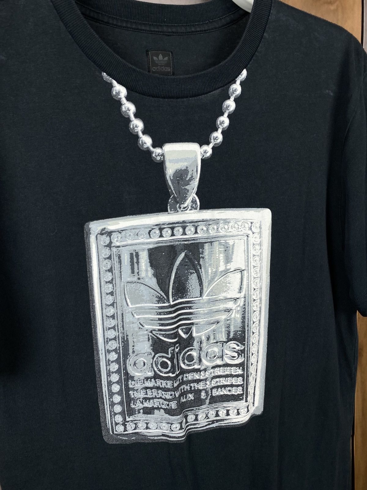 Adidas 🎙️Vintage T-Shirt Adidas Rap Silver Chain Big Logo Tee🎙️ Size US M / EU 48-50 / 2 - 2 Thumbnail