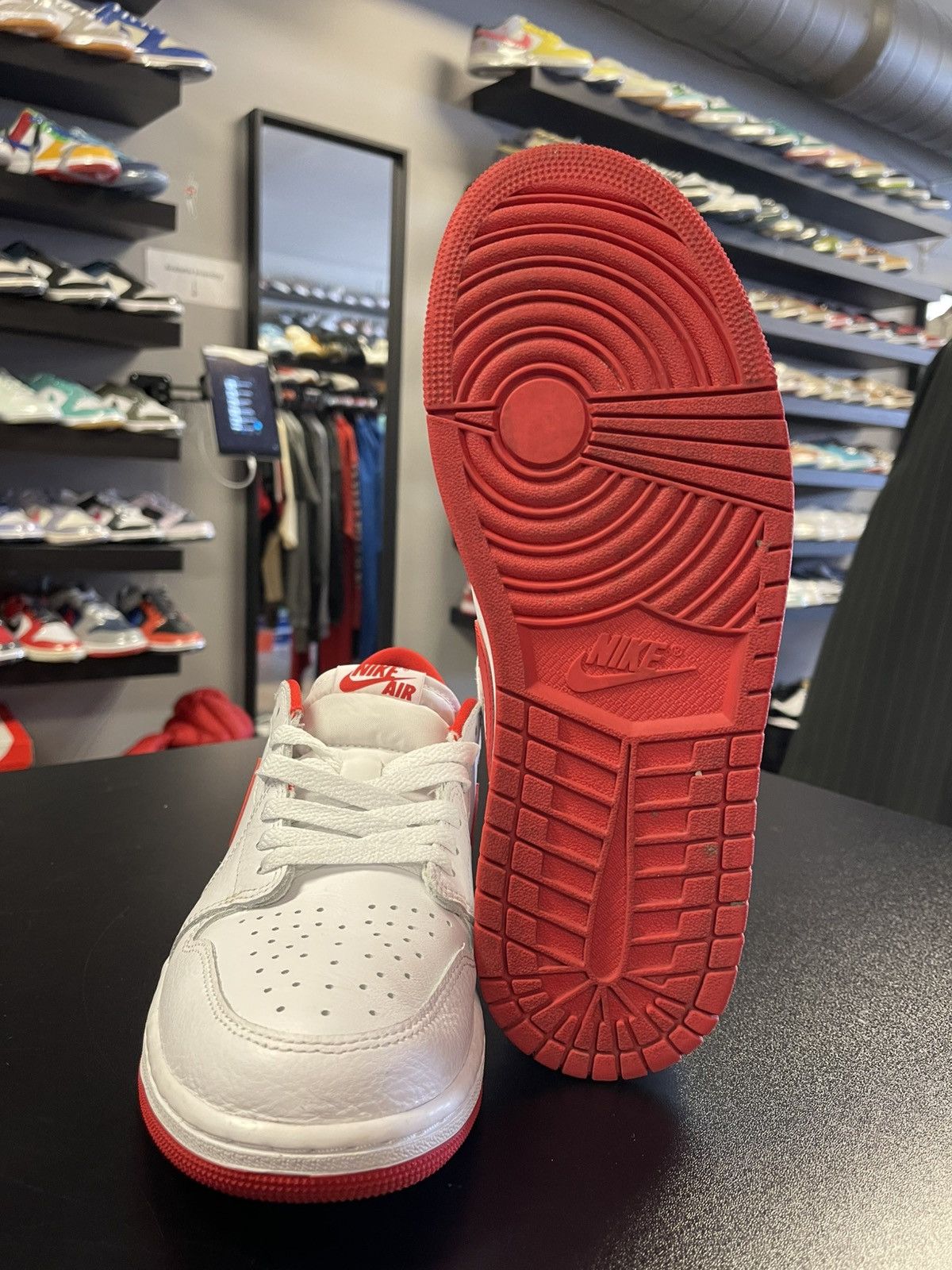 Jordan Brand Size 10 - Jordan 1 Low Retro University Red Clean! Size US 10 / EU 43 - 7 Thumbnail