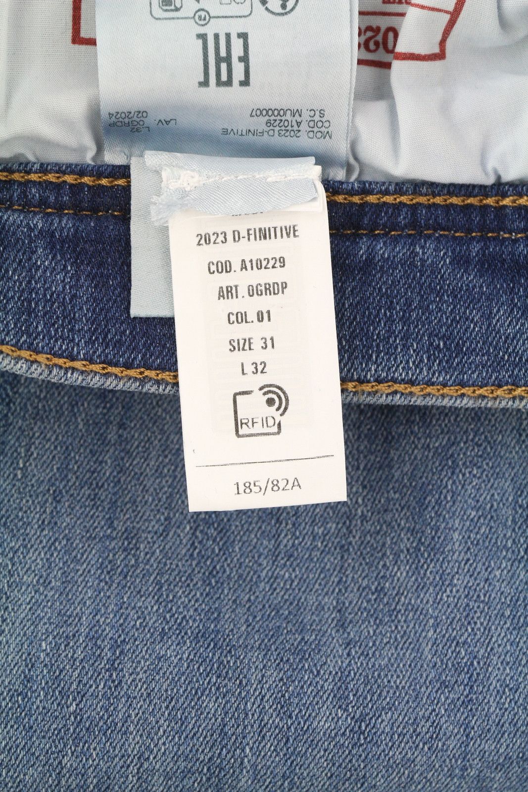 Diesel 2023 D-FINITIVE 0GRDP W31/L32 Regular Tapered 85408 Size US 31 - 9 Thumbnail