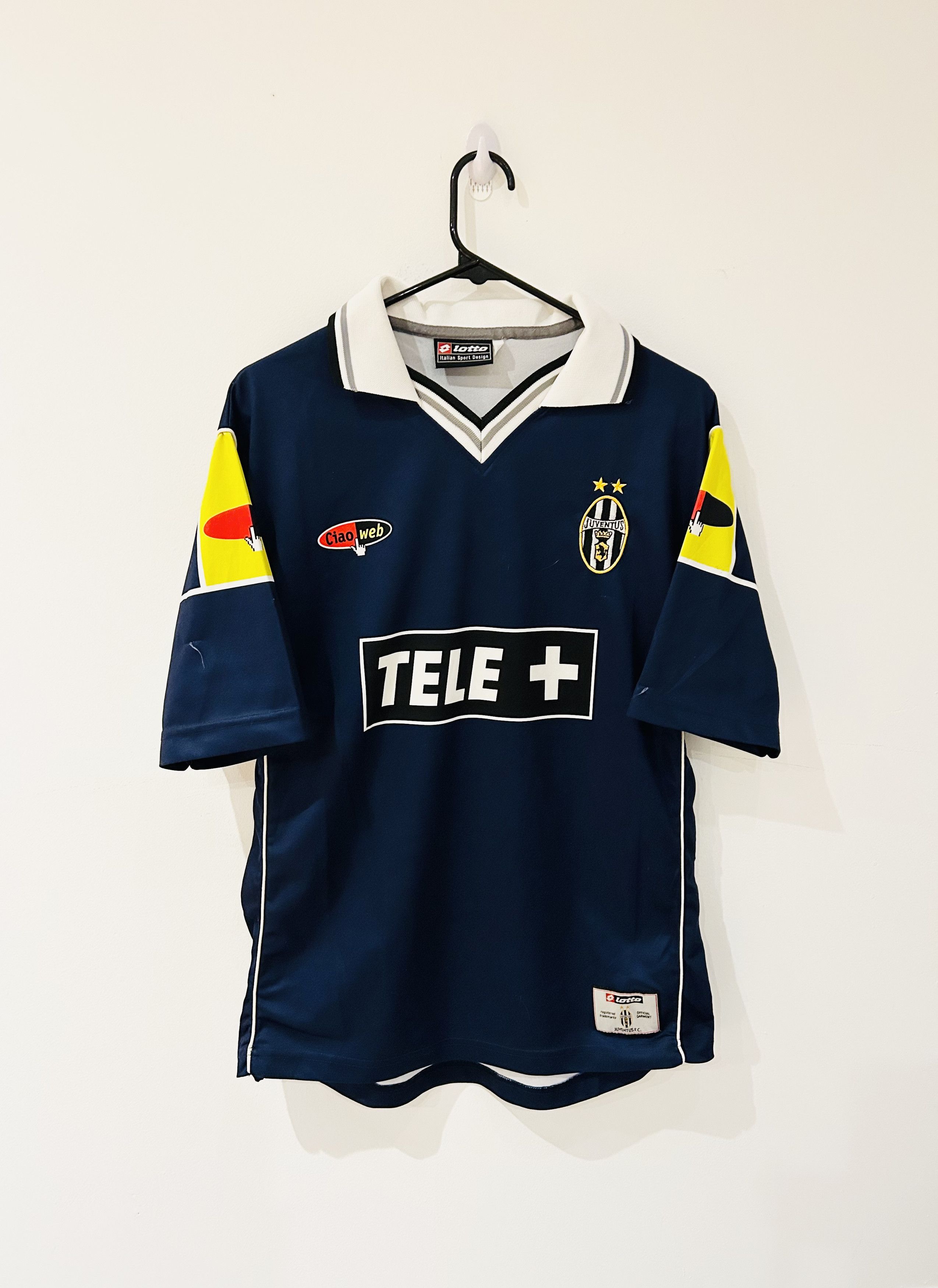 Lotto Sport juventus 2000/01 third Size US M / EU 48-50 / 2 - 1 Thumbnail