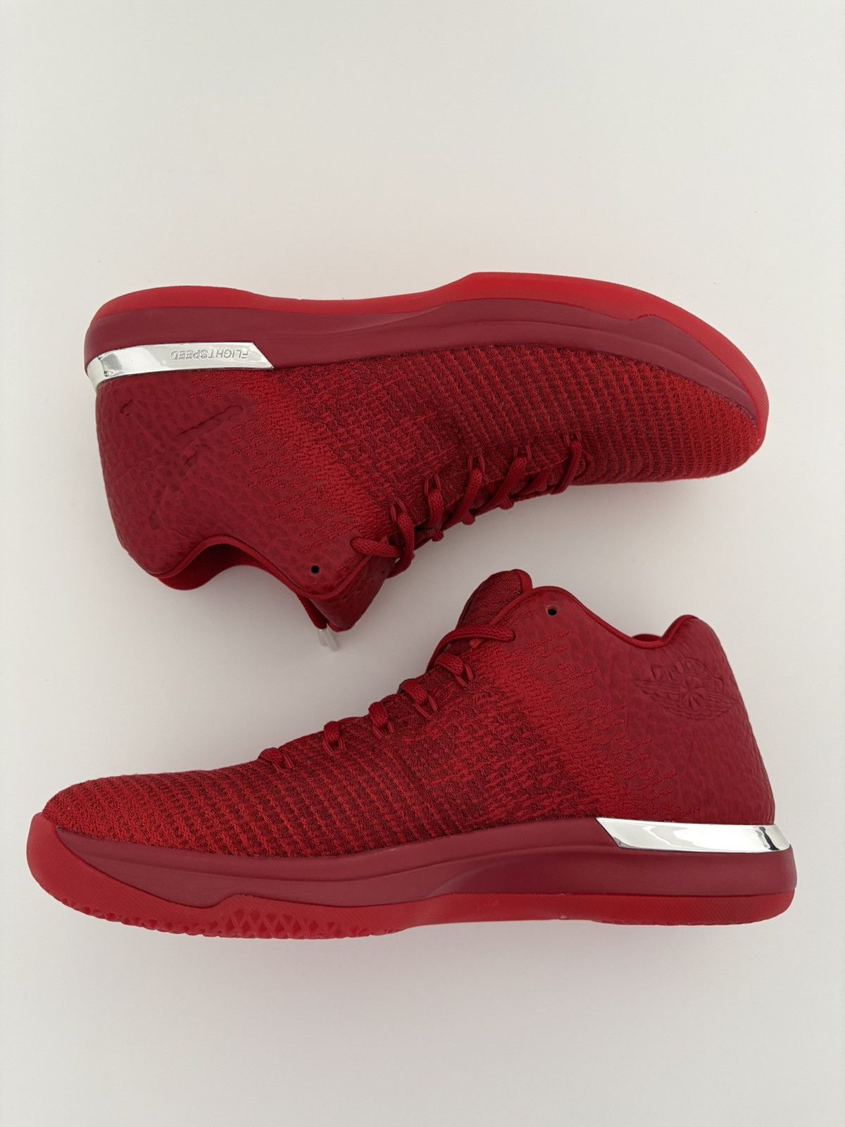Jordan Brand Jordan 31 Low Chicago (Away) Size US 9.5 / EU 42-43 - 4 Thumbnail