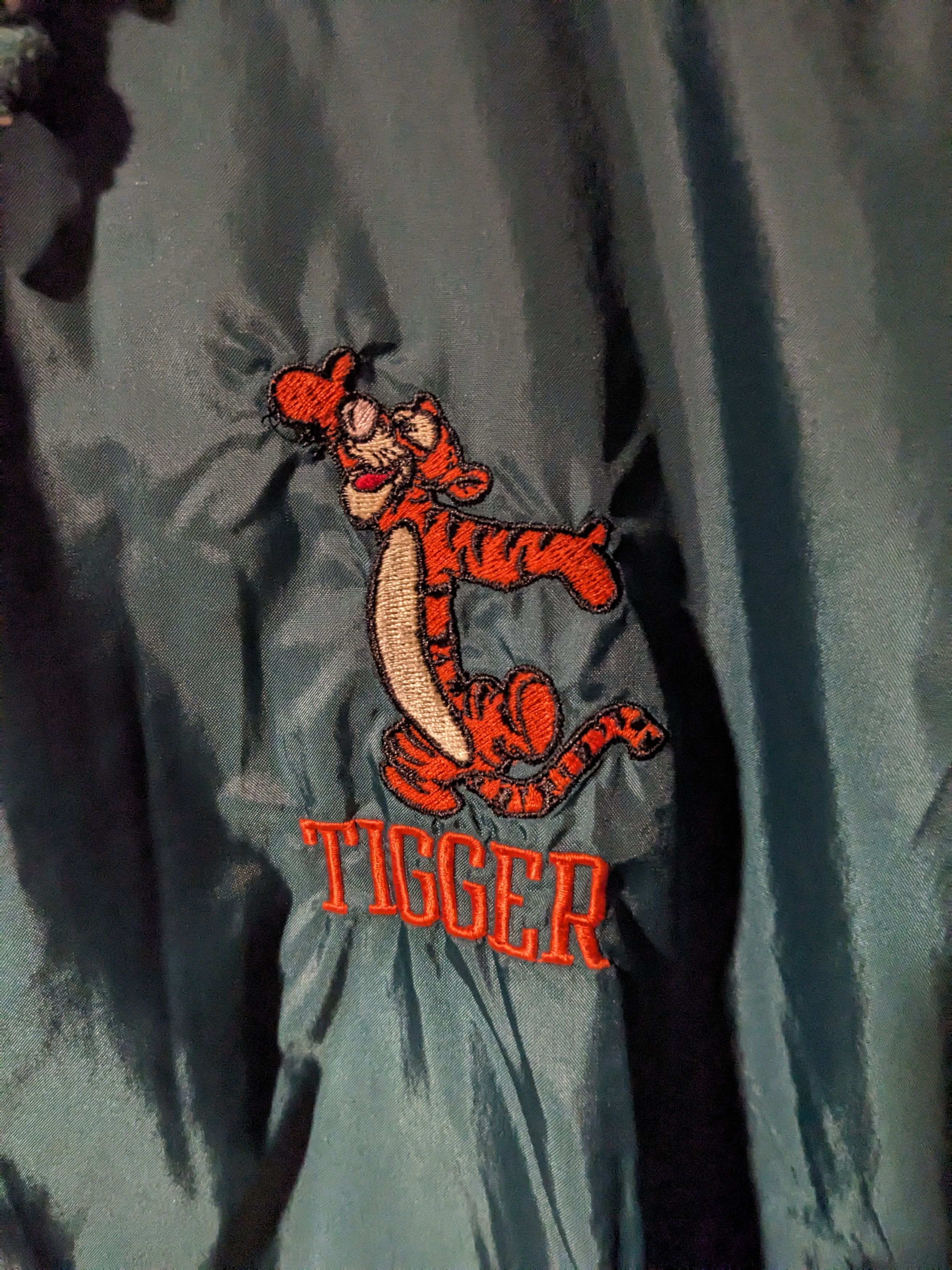 Disney × Vintage Vintage 90s The Disney Store Winnie the Pooh Tigger Jacket Size US XXL / EU 58 / 5 - 2 Thumbnail