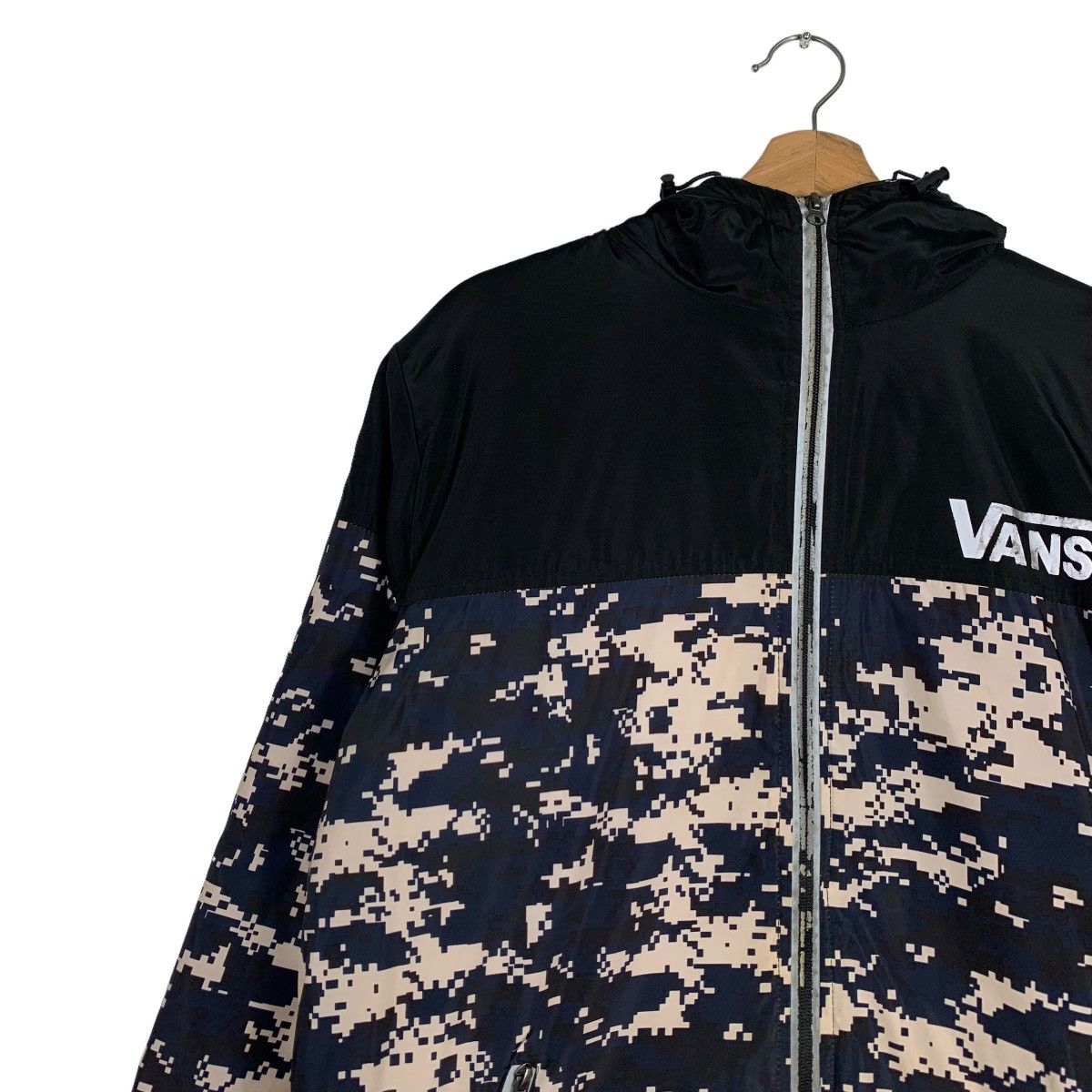 Vans VANS Of The Wall Digital Camo Hoodie Jacket #0455-C21 Size US XL / EU 56 / 4 - 6 Thumbnail