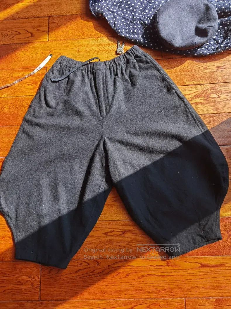 Comme des Garcons Comme des Garcons size XS Thin wool pumpkin pants Size 23" - 1 Thumbnail