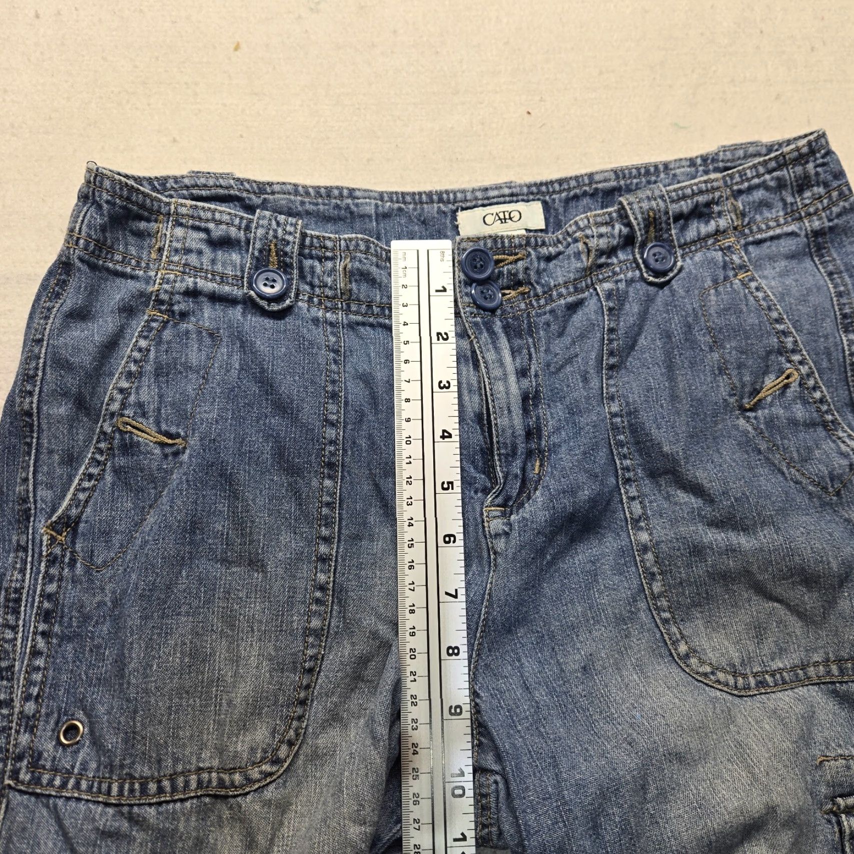 Vintage Cato Jeans Mid-Rise Capri 5-Pocket Zip Closure Blue Denim Women's 12 Jeans Size 34" / US 12 / IT 48 - 6 Thumbnail
