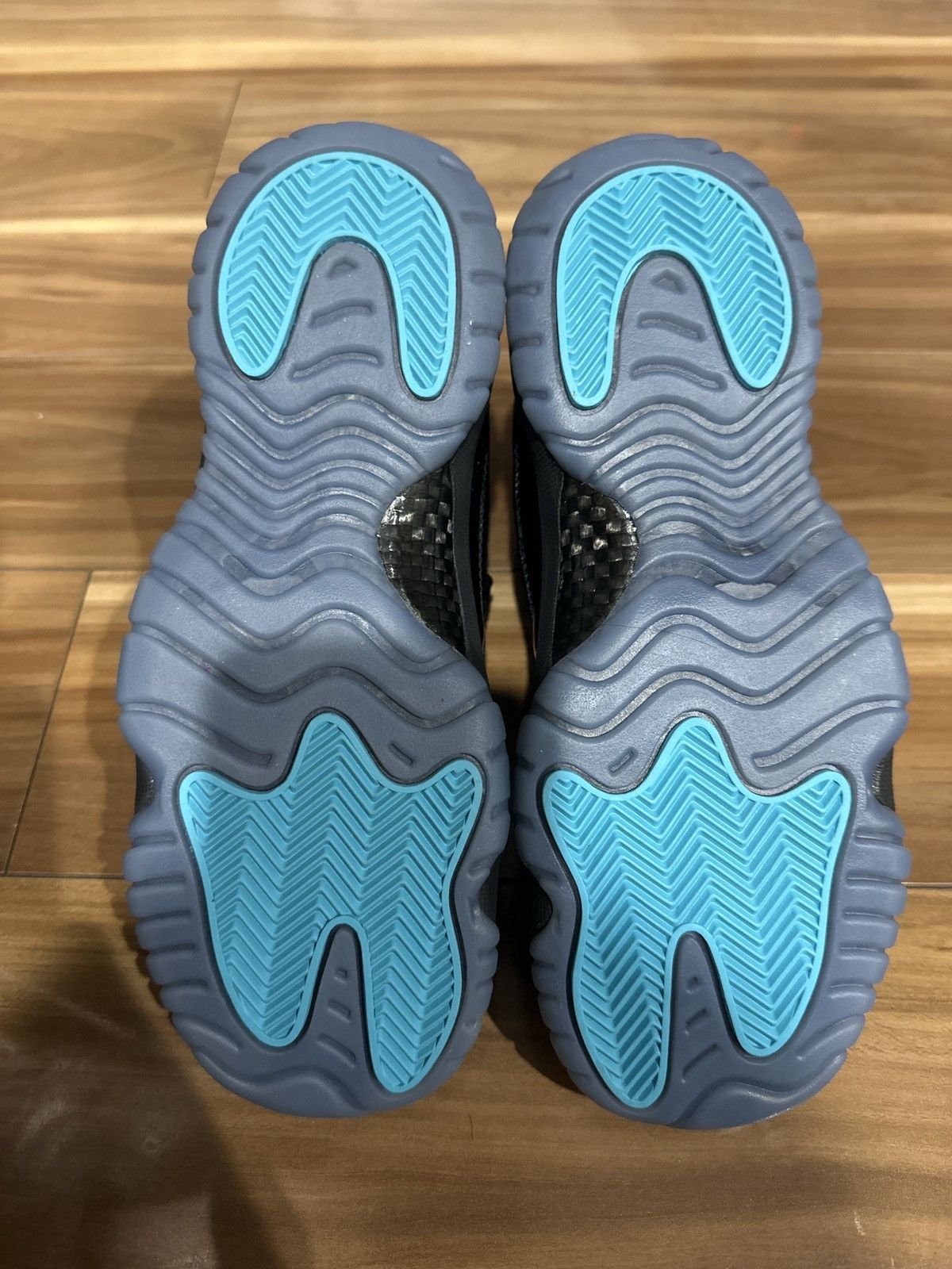 Jordan Brand Air Jordan 11 Retro GS “Gamma Blue” 2025 Size US 8.5 / IT 38.5 - 7 Thumbnail
