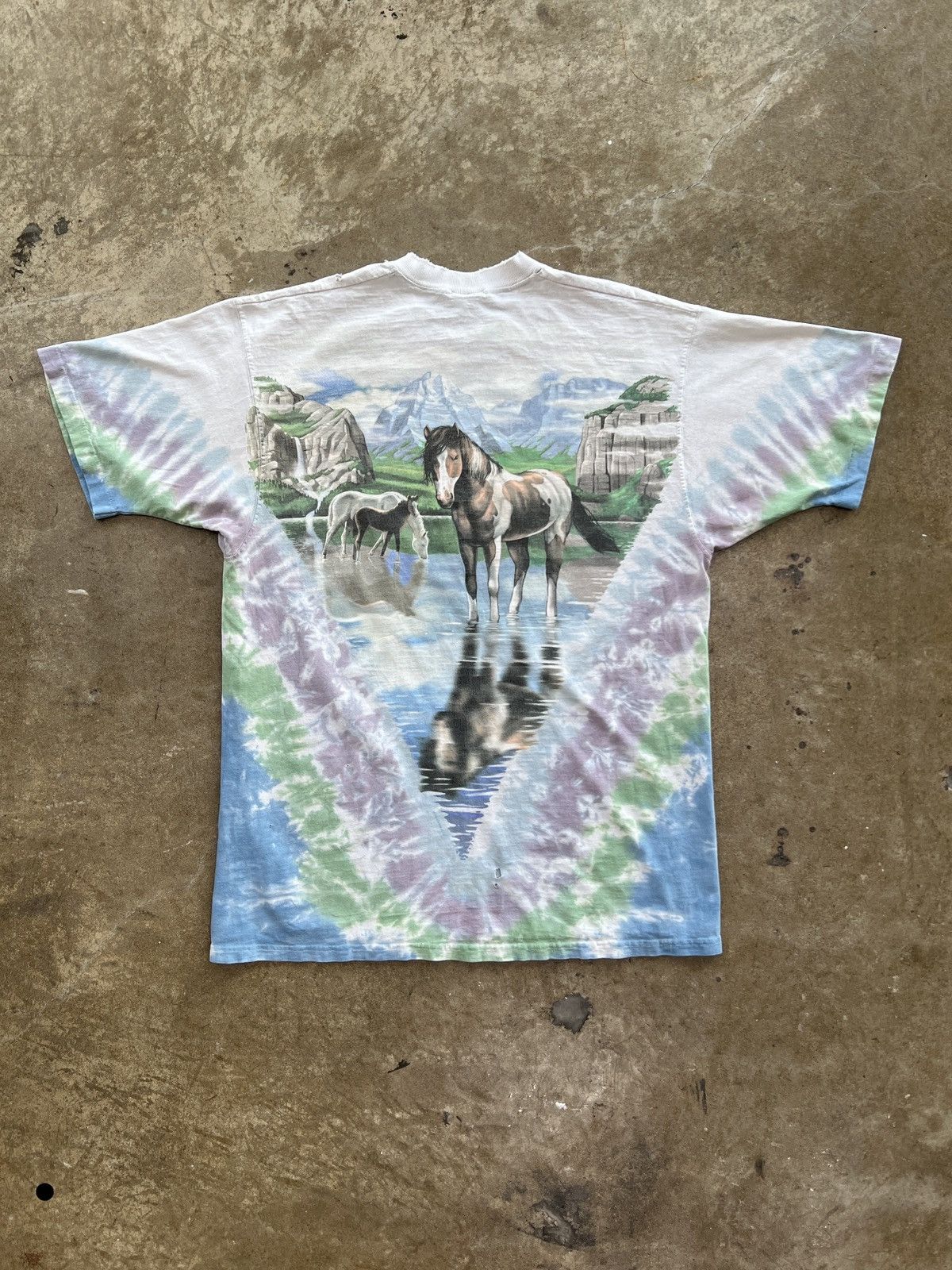 Vintage Vintage 1996 Liquid Blue Nature Horses Tie Dye Tee Large Size US L / EU 52-54 / 3 - 5 Thumbnail