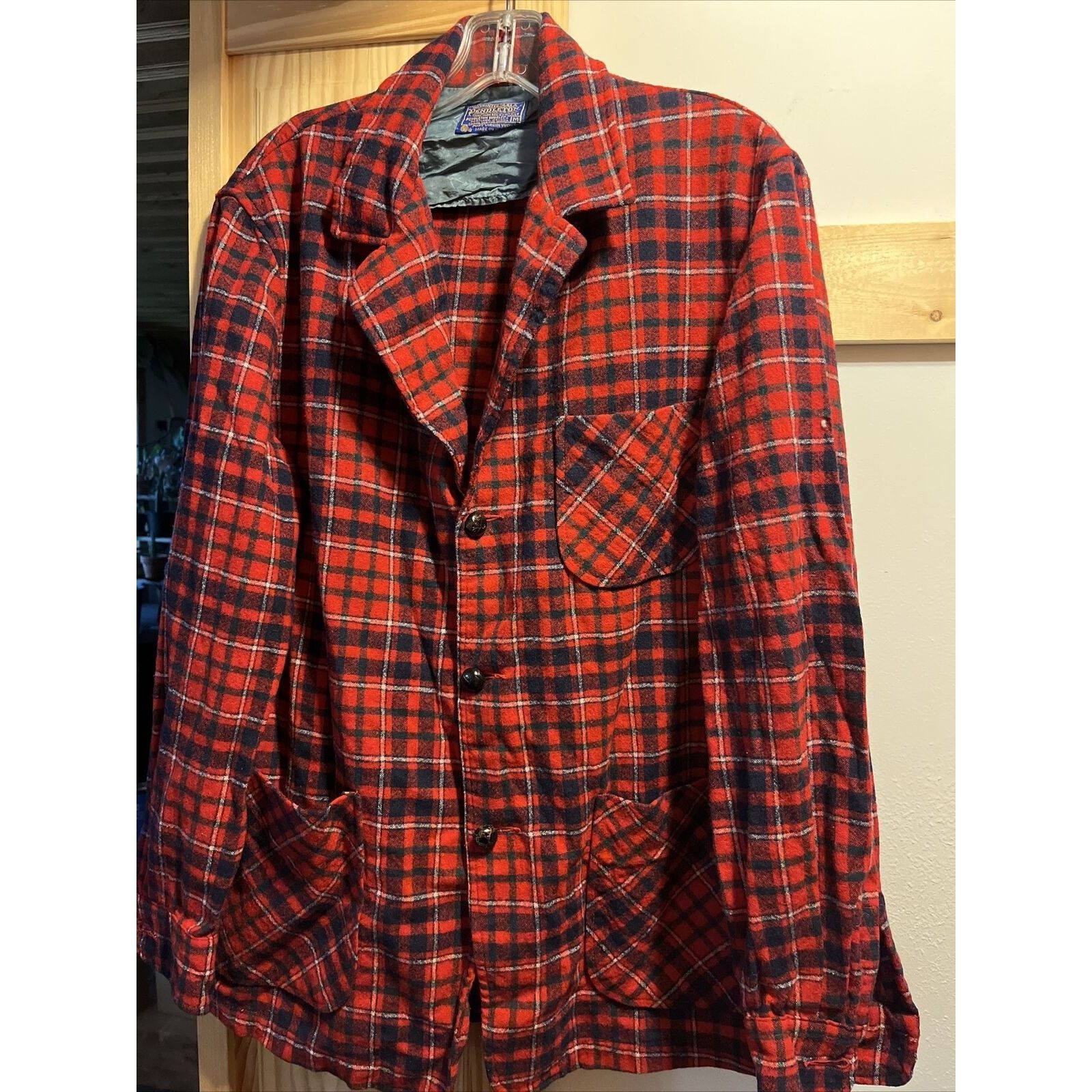 Pendleton Pendleton VTG Men’s M Red Plaid Wool Button Flannel Jacket Size US M / EU 48-50 / 2 - 2 Thumbnail