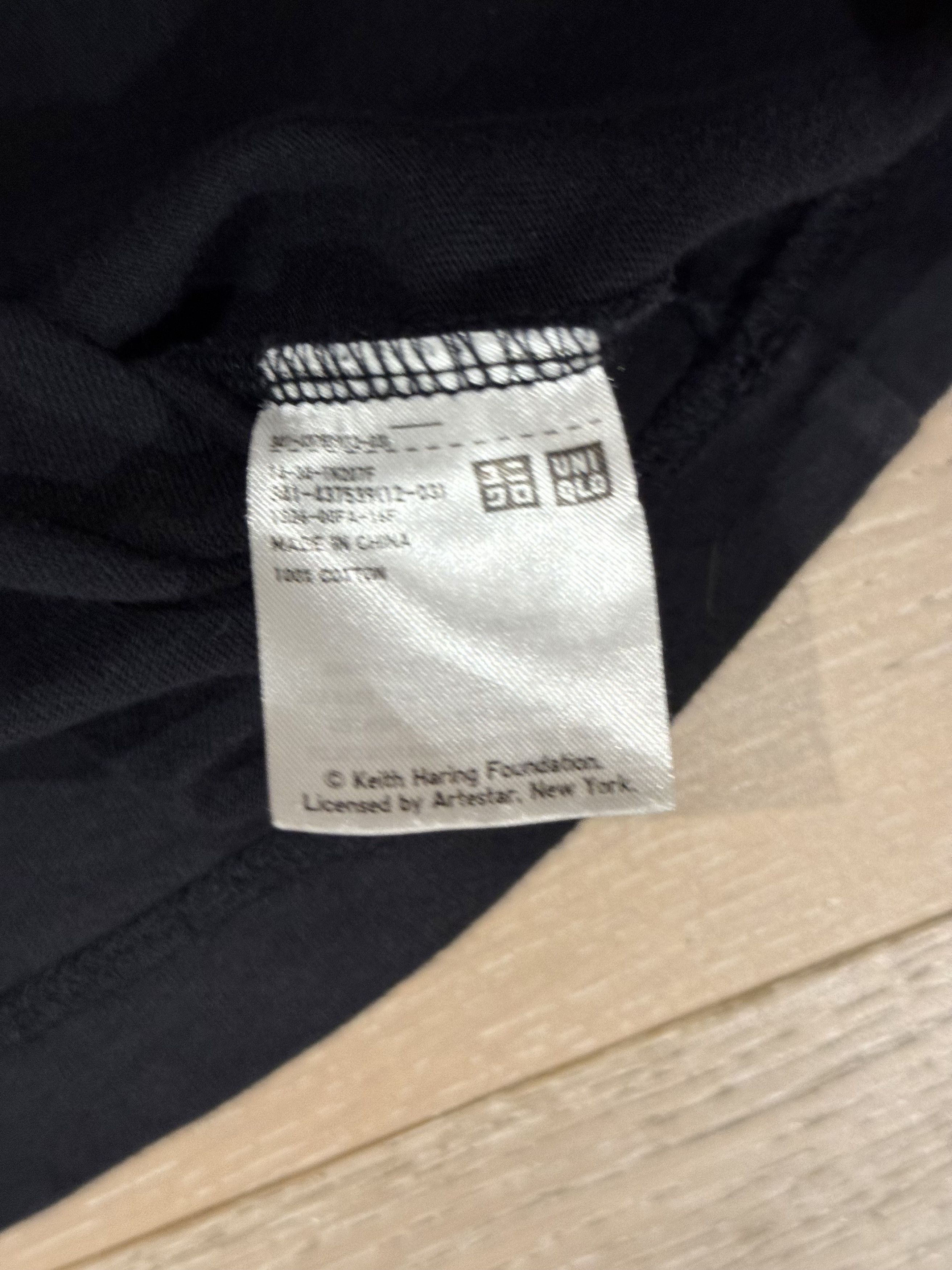 Uniqlo 💚 Uniqlo x Keith Haring Tokyo Short Sleeve Tee Black Size US L / EU 52-54 / 3 - 15 Thumbnail